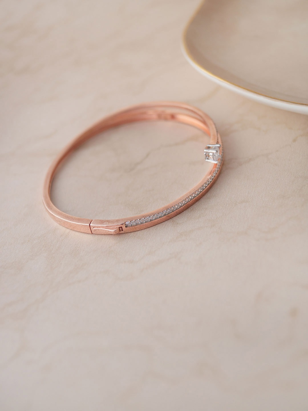 MANNASH Sterling Silver Cubic Zirconia Studded Rose Gold Plated Bangle Style Bracelet
MANNASH Sterling Silver Cubic Zirconia Studded Rose Gold Plated Bangle Style Bracelet
