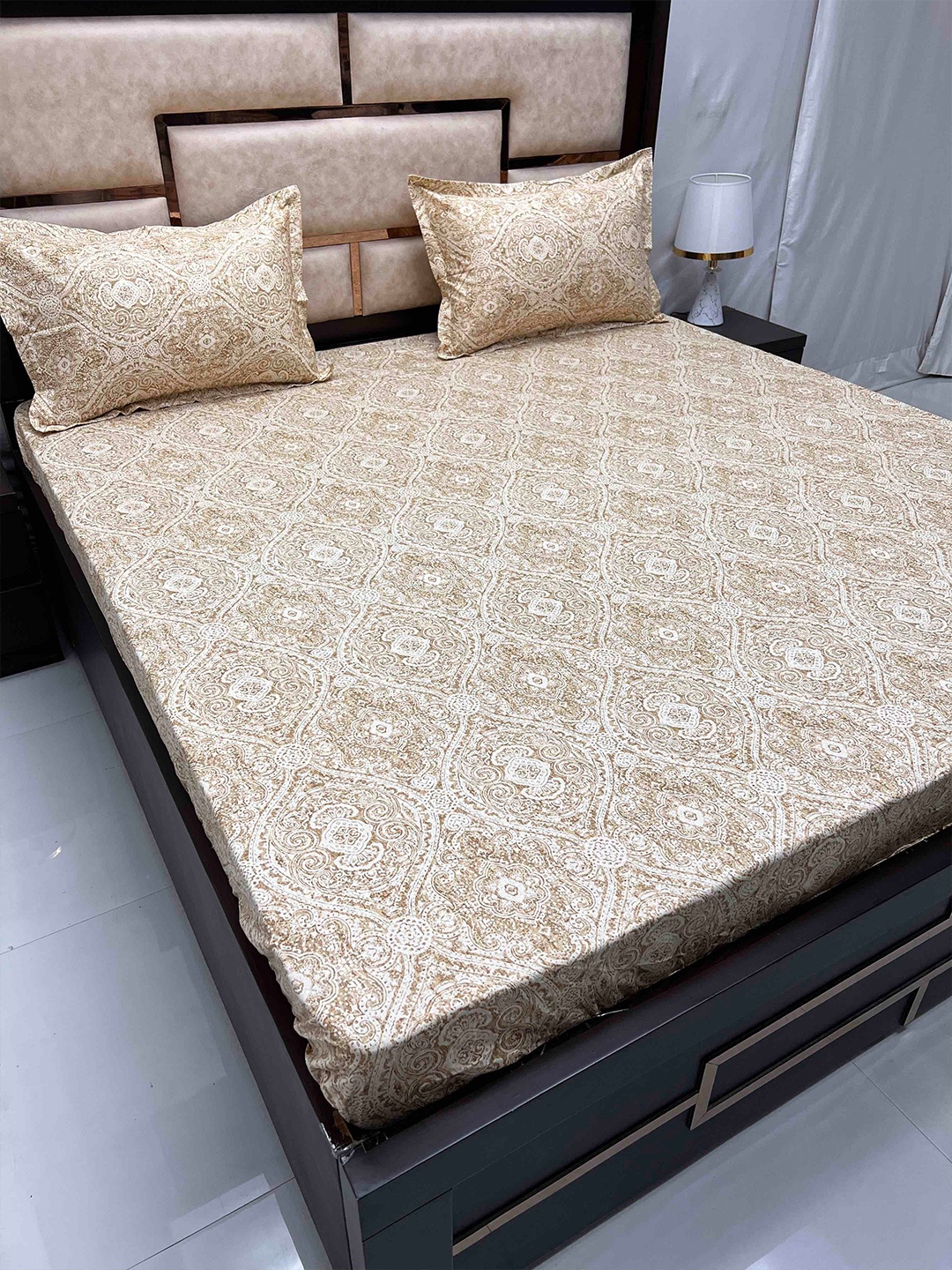 Pure Decor Brown Ethnic Motifs Pure Cotton 400 TC Super King Bedsheet with 2 Pillow Covers
Pure Decor Brown Ethnic Motifs Pure Cotton 400 TC Super King Bedsheet with 2 Pillow Covers
