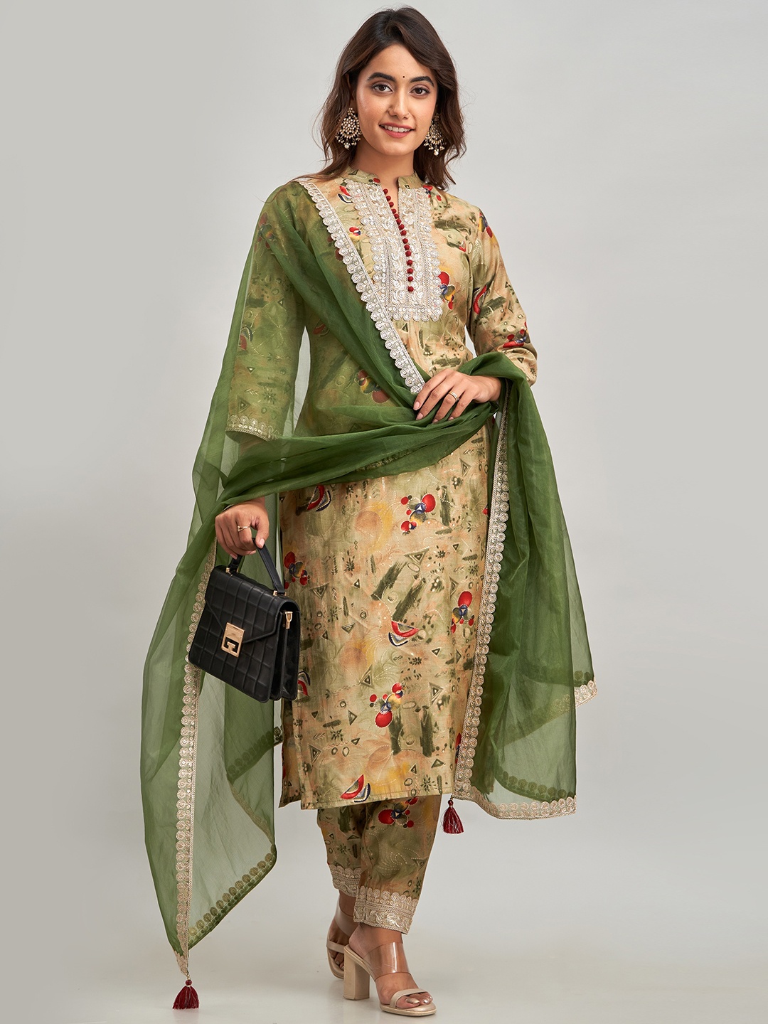 Charu Ethnic Motifs Printed Regular Gotta Patti Kurta With Trousers & Dupatta, Green
Charu Ethnic Motifs Printed Regular Gotta Patti Kurta With Trousers & Dupatta, Green