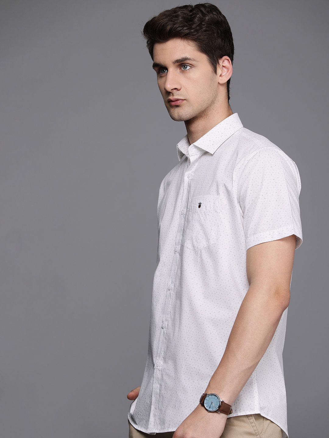 Louis Philippe Sport Pure Cotton Slim Fit Geometric Printed Casual Shirt, White
Louis Philippe Sport Pure Cotton Slim Fit Geometric Printed Casual Shirt, White