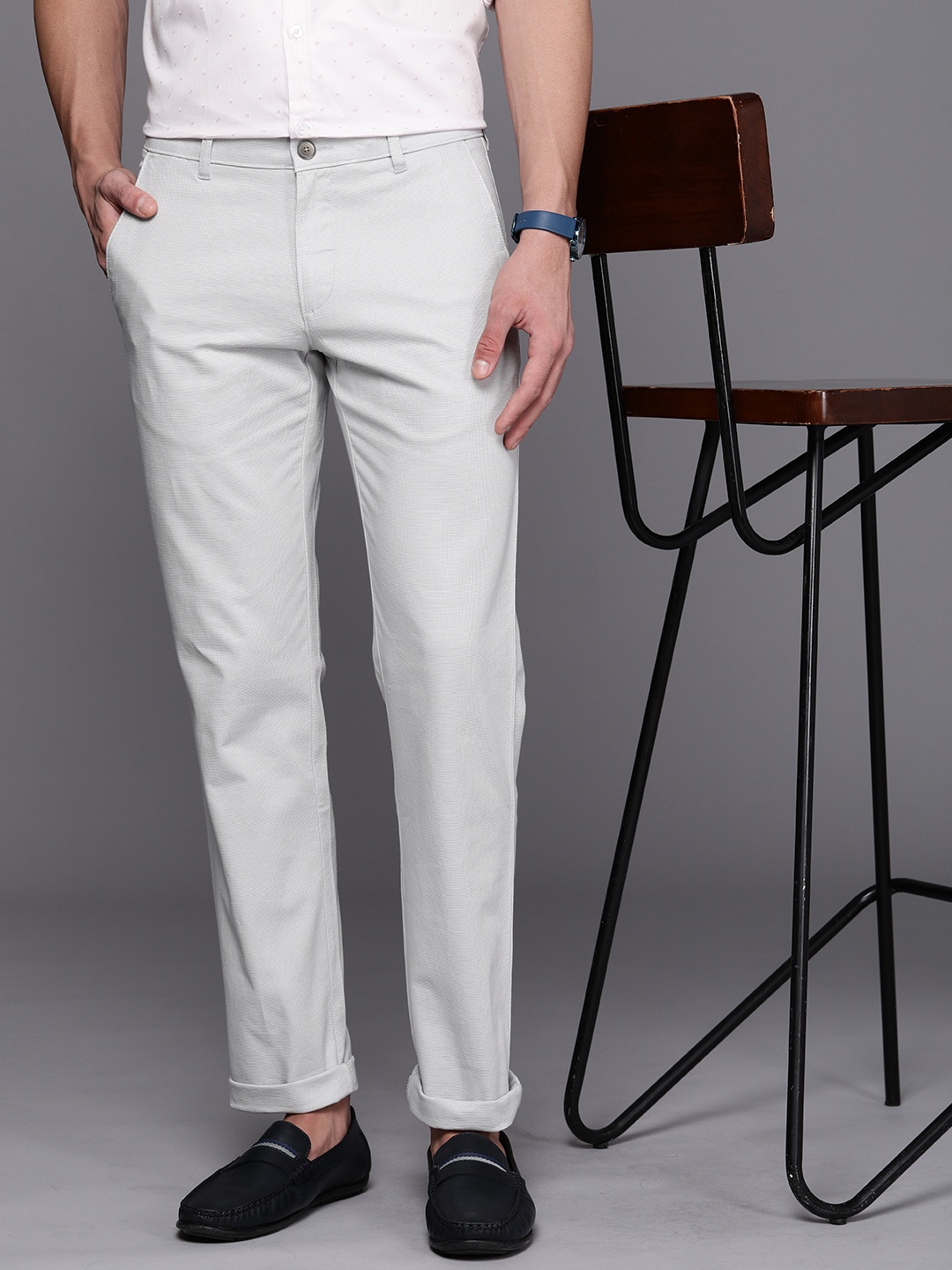 Louis Philippe Sport Men Mid-Rise Self Design Textured Slim Fit Semiformal Chinos Trousers, Grey
Louis Philippe Sport Men Mid-Rise Self Design Textured Slim Fit Semiformal Chinos Trousers, Grey
