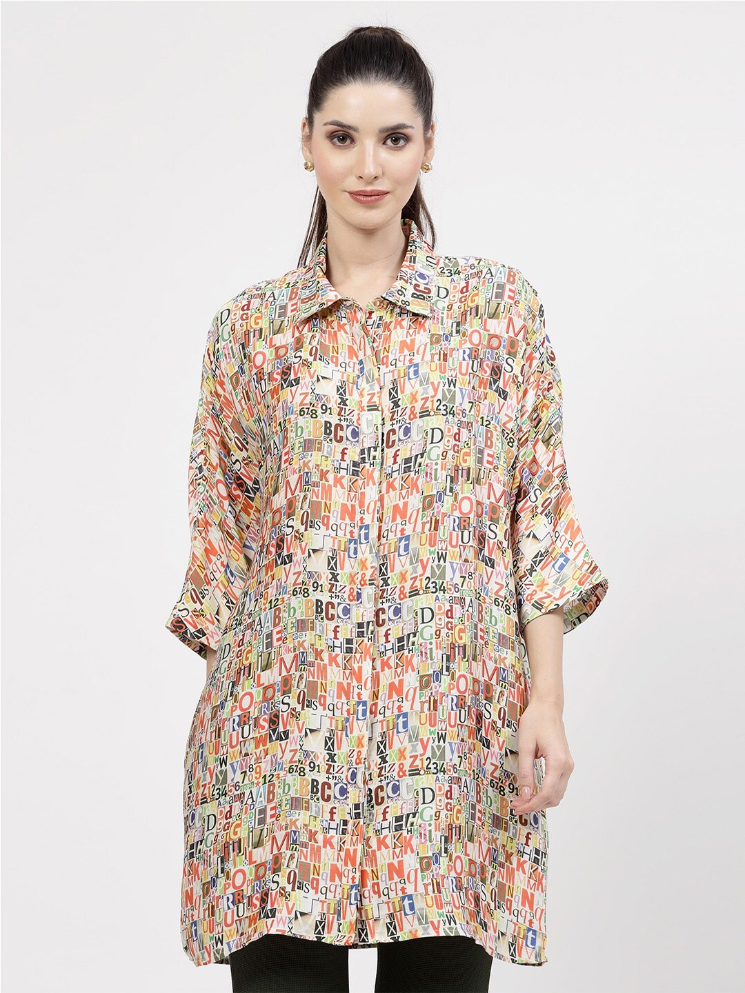 OFFICE & YOU Classic Oversized Typography Printed Modal Satin Longline Casual Shirt, White
OFFICE & YOU Classic Oversized Typography Printed Modal Satin Longline Casual Shirt, White