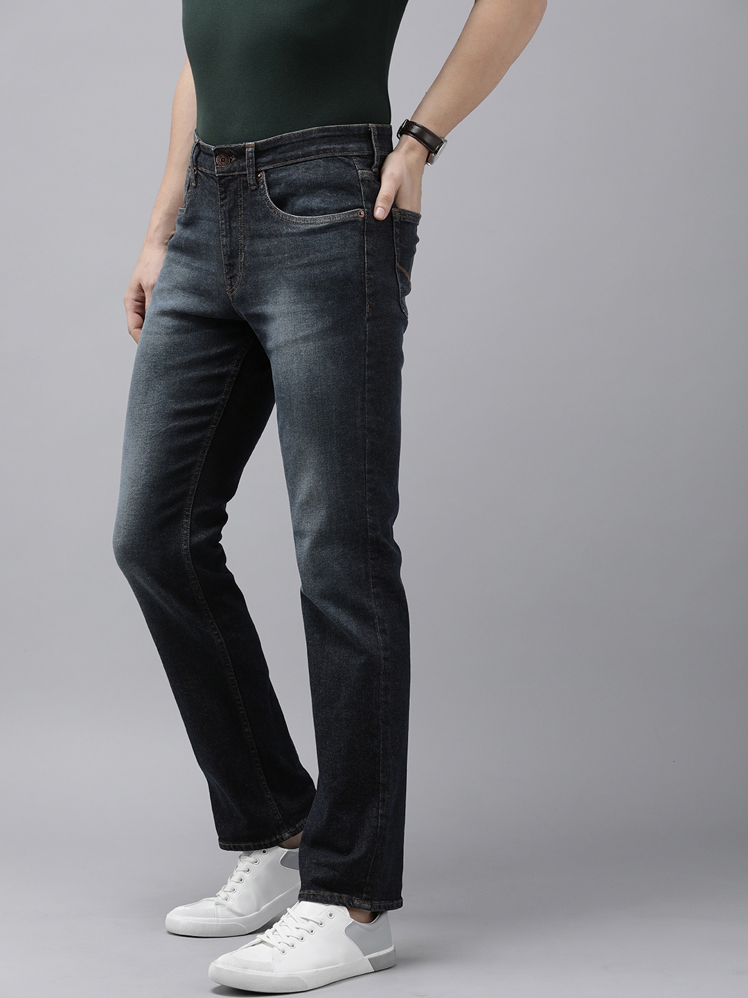 U.S. Polo Assn. Denim Co. Men Mid Rise Slim Straight Fit Light Fade Stretchable Jeans, Blue
U.S. Polo Assn. Denim Co. Men Mid Rise Slim Straight Fit Light Fade Stretchable Jeans, Blue
