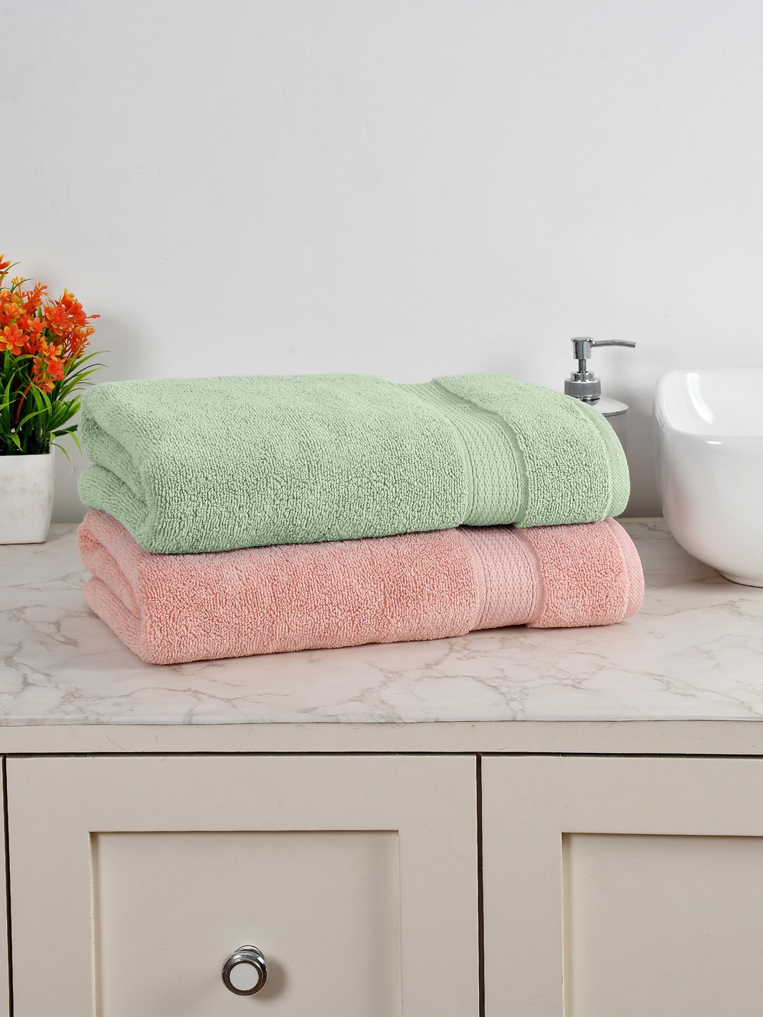 AVI Living Pink & Green 2 Pieces Cotton Anti-Bacterial 550 GSM Reversible Bath Towels
AVI Living Pink & Green 2 Pieces Cotton Anti-Bacterial 550 GSM Reversible Bath Towels