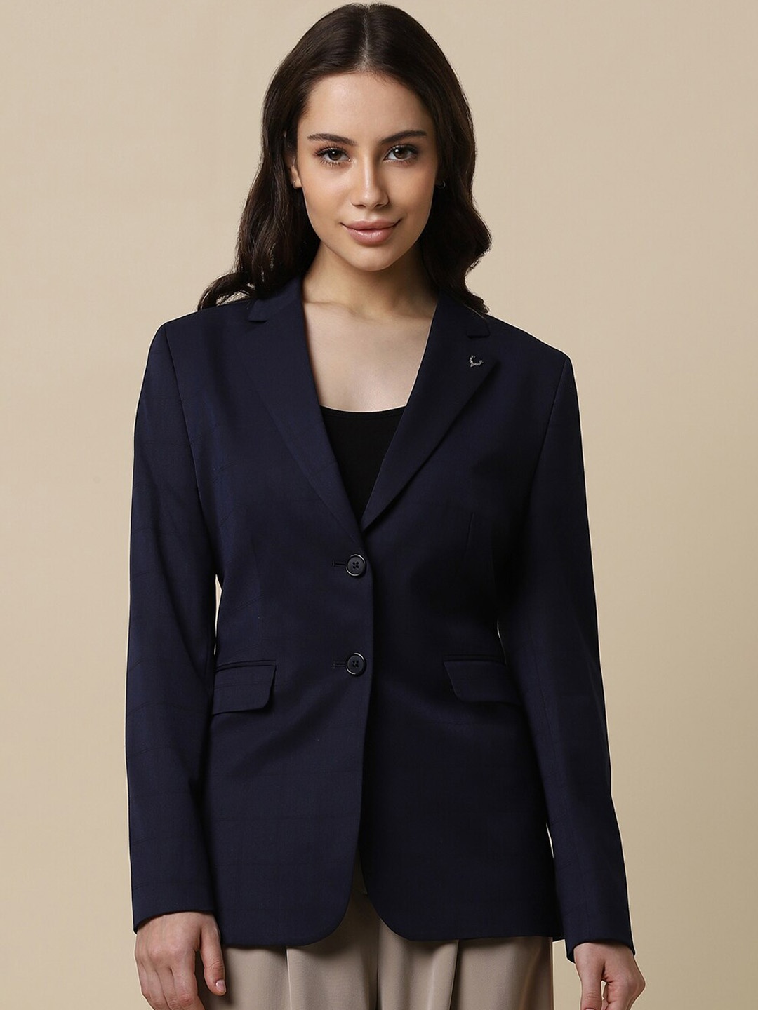 Allen Solly Woman Checked Notched Lapel Long Sleeves Single-Breasted Formal Blazer, Navy blue
Allen Solly Woman Checked Notched Lapel Long Sleeves Single-Breasted Formal Blazer, Navy blue