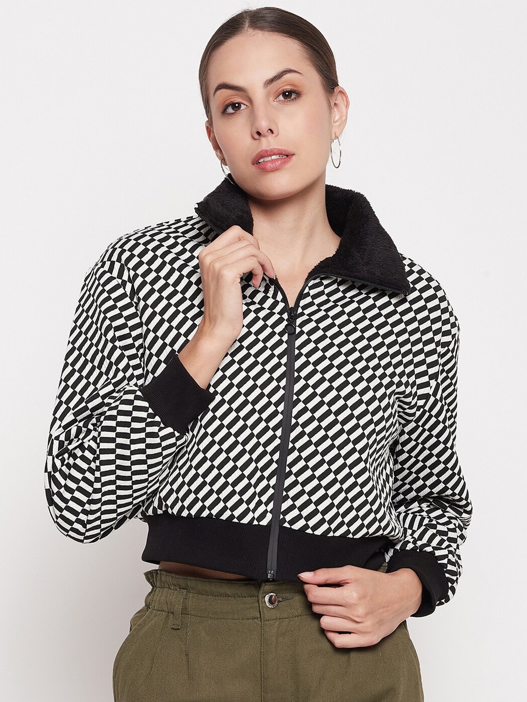 Madame Geometric Printed Pure Cotton Crop Front-Open Sweatshirt, Black
Madame Geometric Printed Pure Cotton Crop Front-Open Sweatshirt, Black