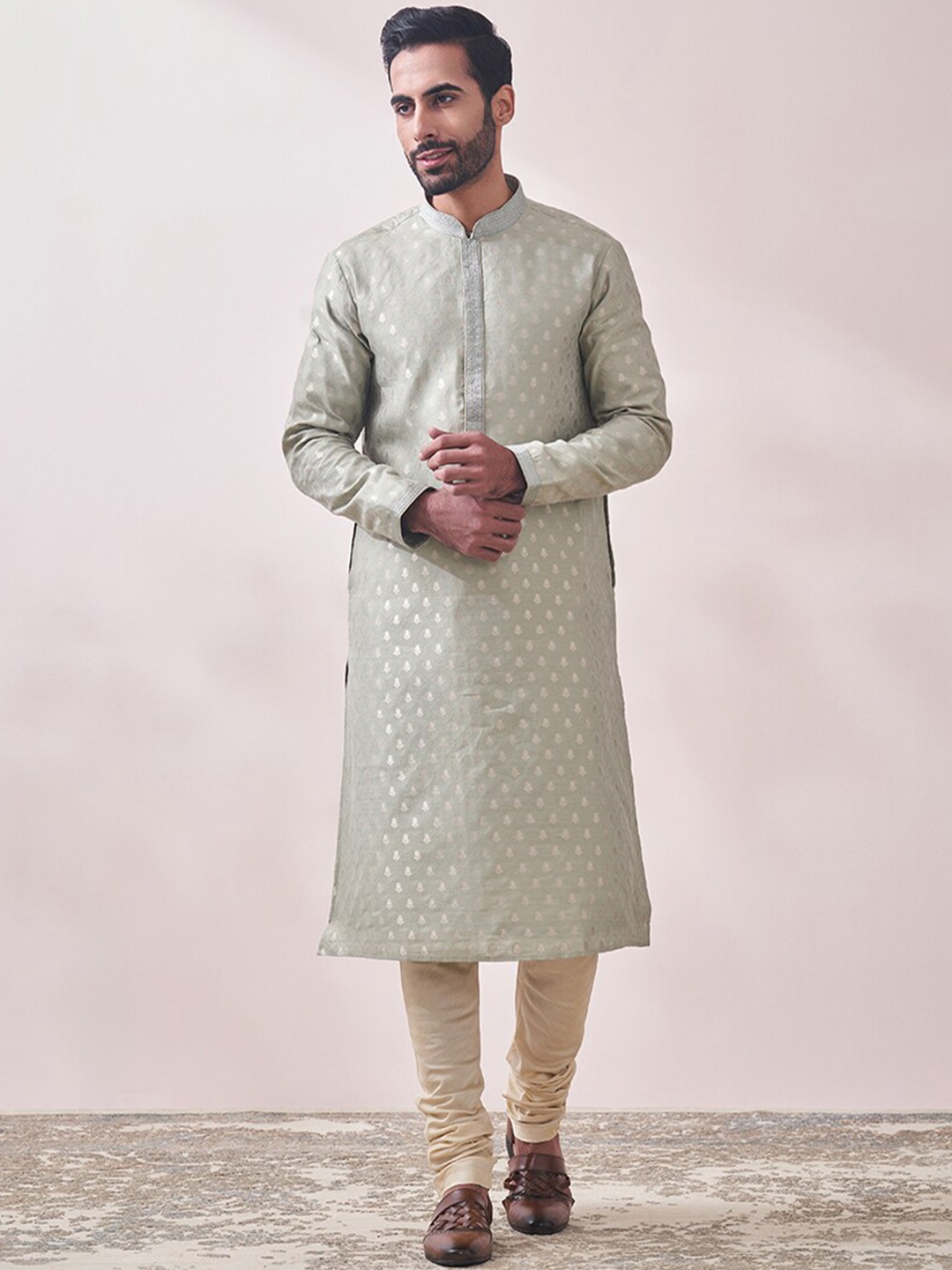 Twamev Ethnic Motifs Woven Design Mandarin Collar Straight Kurta with Churidar, Green
Twamev Ethnic Motifs Woven Design Mandarin Collar Straight Kurta with Churidar, Green