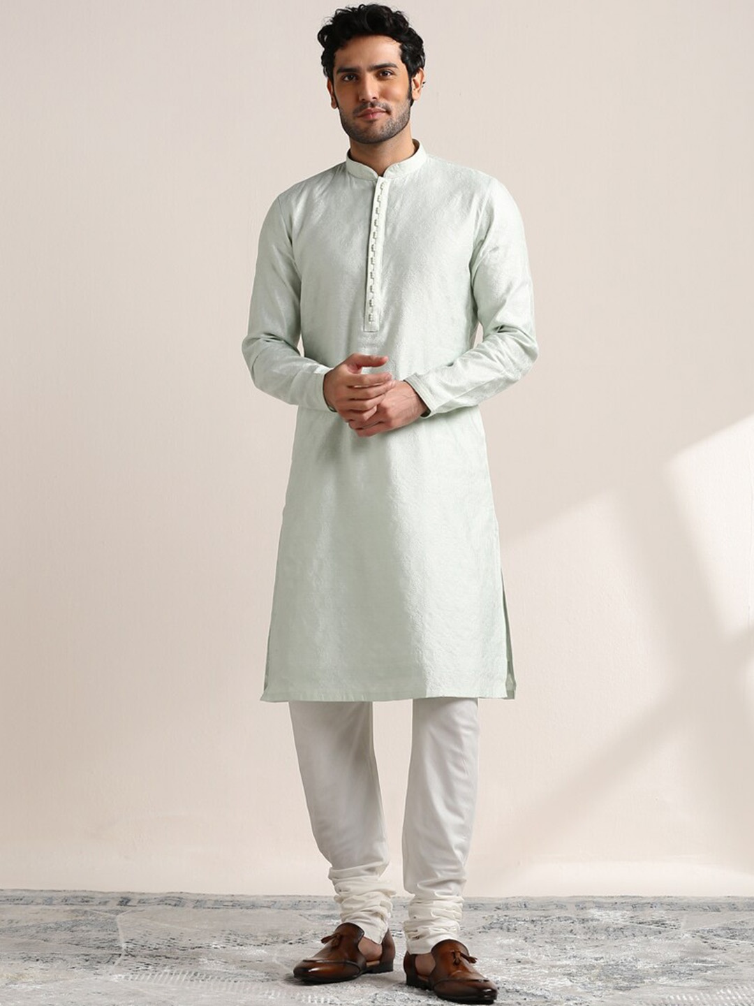Twamev Ethnic Motifs Embroidered Thread Work Mandarin Collar Kurta With Churidar, Green
Twamev Ethnic Motifs Embroidered Thread Work Mandarin Collar Kurta With Churidar, Green