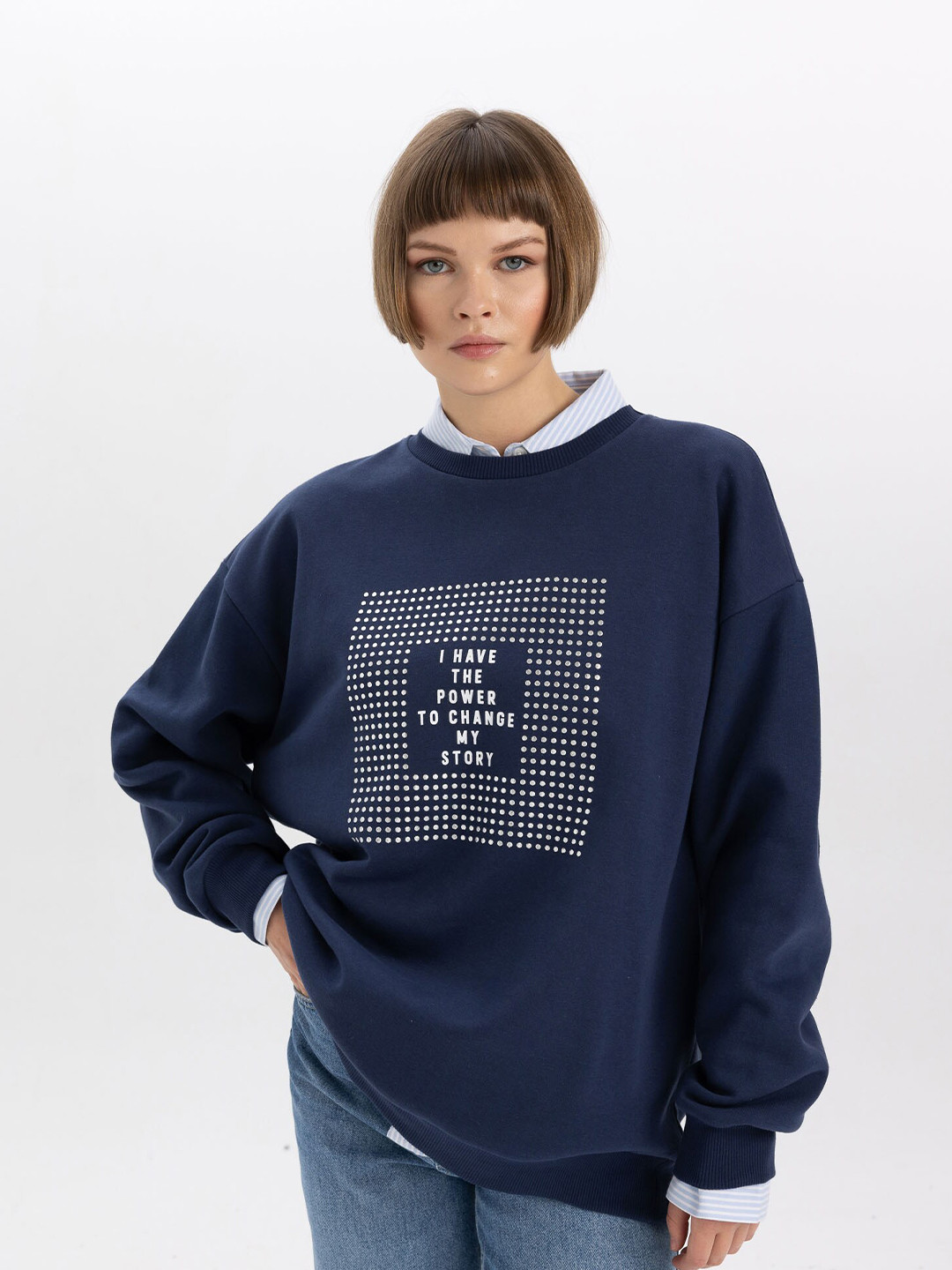 DeFacto Typography Printed Pullover Sweatshirt, Navy blue 
DeFacto Typography Printed Pullover Sweatshirt, Navy blue