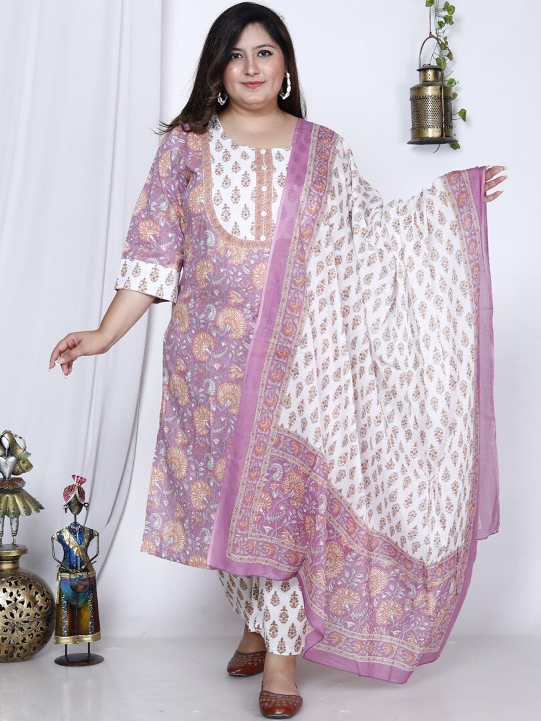 Swasti Plus Size Floral Printed Regular Pure Cotton Kurta With Trousers & Dupatta, Purple
Swasti Plus Size Floral Printed Regular Pure Cotton Kurta With Trousers & Dupatta, Purple