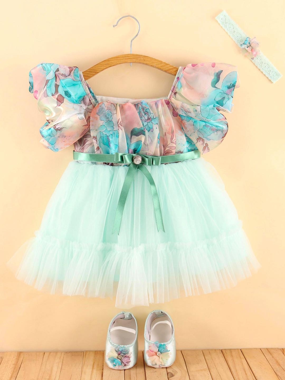 Enfance Infant Girls Floral Printed Flutter Sleeves A-Line Dress With Booties & Headband, Green
Enfance Infant Girls Floral Printed Flutter Sleeves A-Line Dress With Booties & Headband, Green