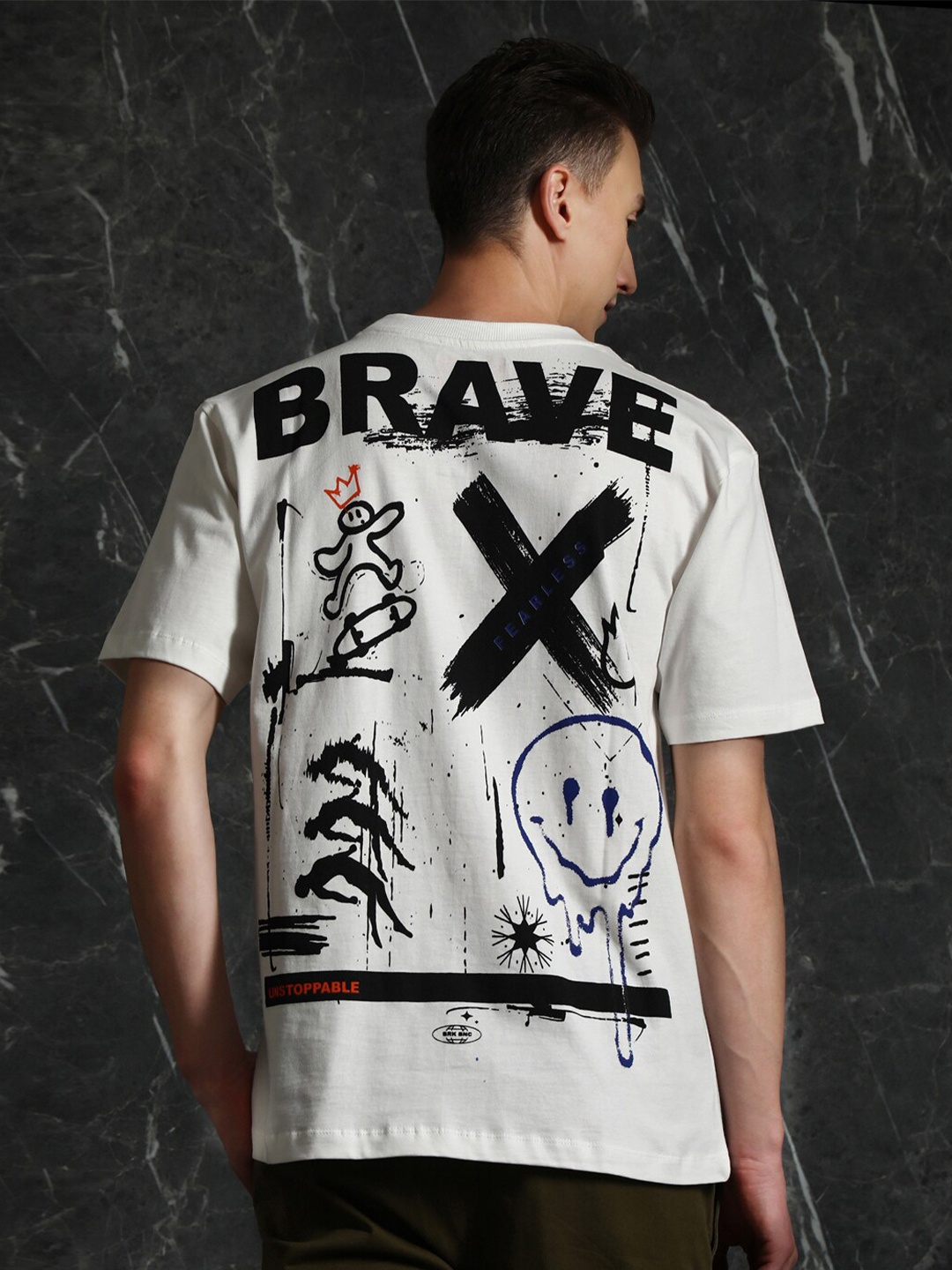 Breakbounce Off White Typography Printed Drop-Shoulder Sleeves Cotton Oversized T-shirt
Breakbounce Off White Typography Printed Drop-Shoulder Sleeves Cotton Oversized T-shirt