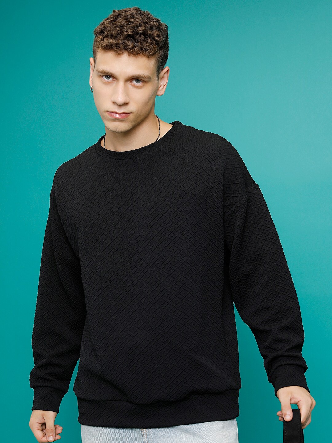 HIGHLANDER Geometric Self Design Drop Shoulder Sleeves Oversized Textured Sweatshirt, Black
HIGHLANDER Geometric Self Design Drop Shoulder Sleeves Oversized Textured Sweatshirt, Black