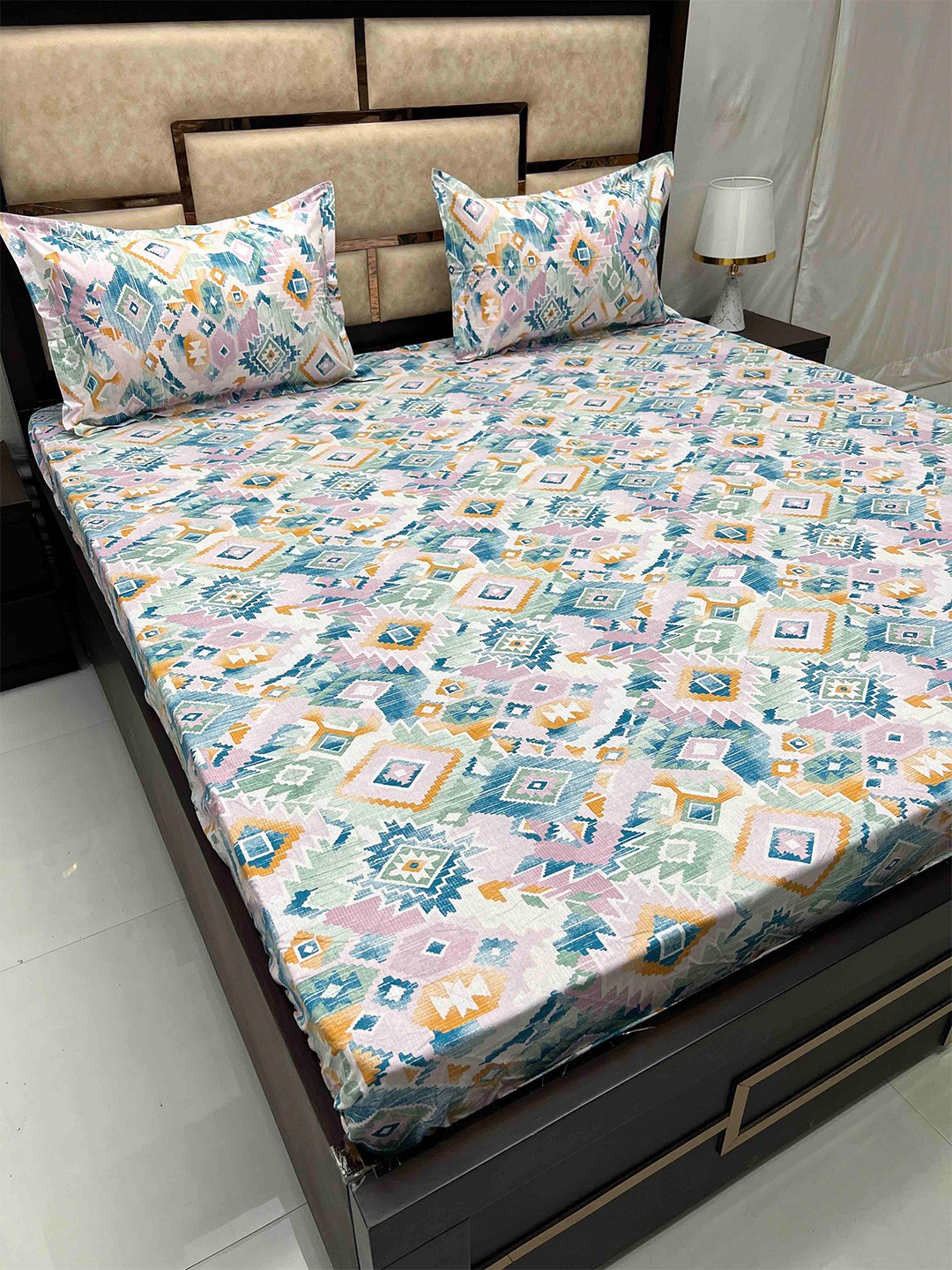 Pure Decor Grey & Blue Abstract Pure Cotton 400 TC King Bedsheet with 2 Pillow Covers
Pure Decor Grey & Blue Abstract Pure Cotton 400 TC King Bedsheet with 2 Pillow Covers