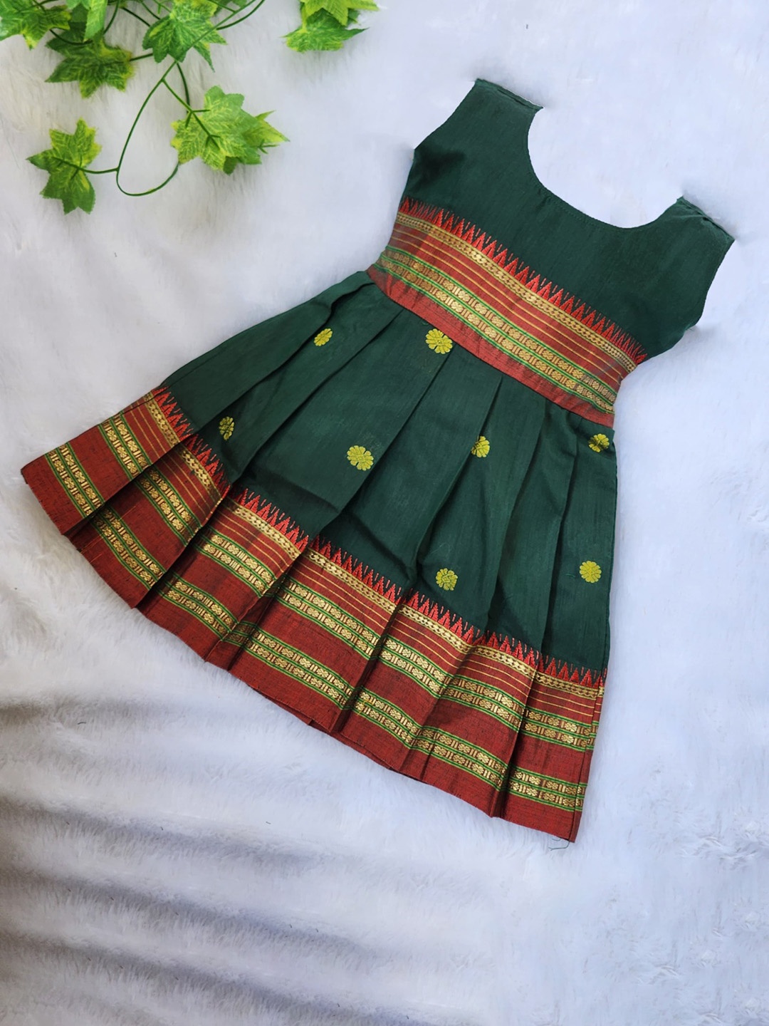 BAESD Girls Floral Self Design Cotton Pleated Fit & Flared Maxi Ethnic Dresses, Green
BAESD Girls Floral Self Design Cotton Pleated Fit & Flared Maxi Ethnic Dresses, Green