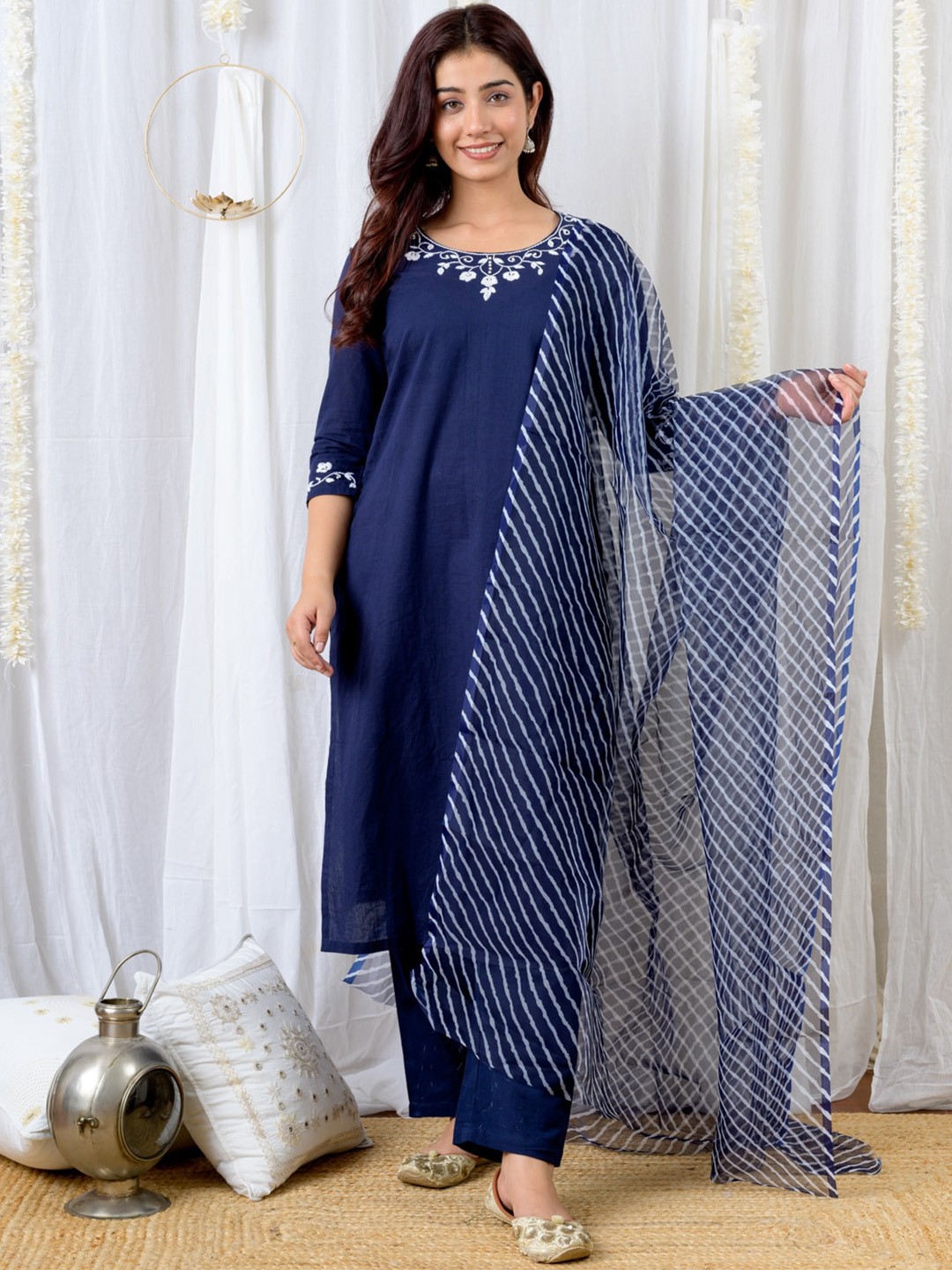 Jaipuriya Fab Private Limited Floral Embroidered Pure Cotton Kurta With Trousers & Dupatta, Navy blue