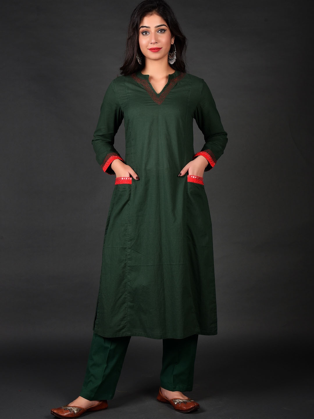 Jaipuriya Fab Private Limited Geometric Embroidered Mirror Work Cotton Kurta With Palazzos, Green
Jaipuriya Fab Private Limited Geometric Embroidered Mirror Work Cotton Kurta With Palazzos, Green