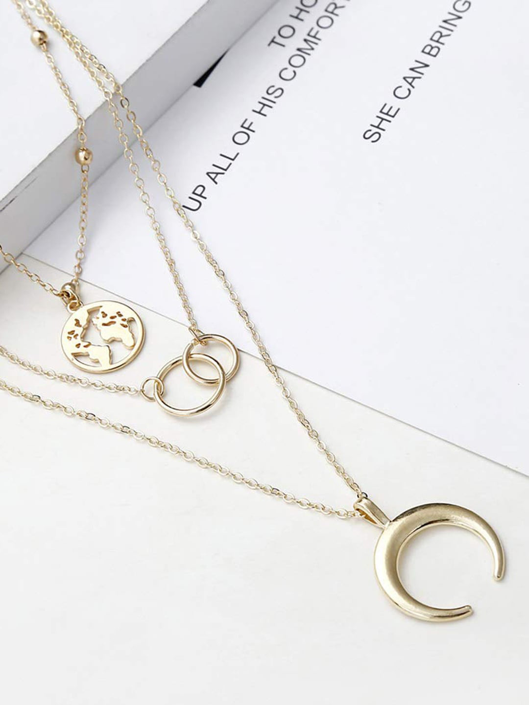 FIMBUL Gold-Plated Layered Necklace
FIMBUL Gold-Plated Layered Necklace