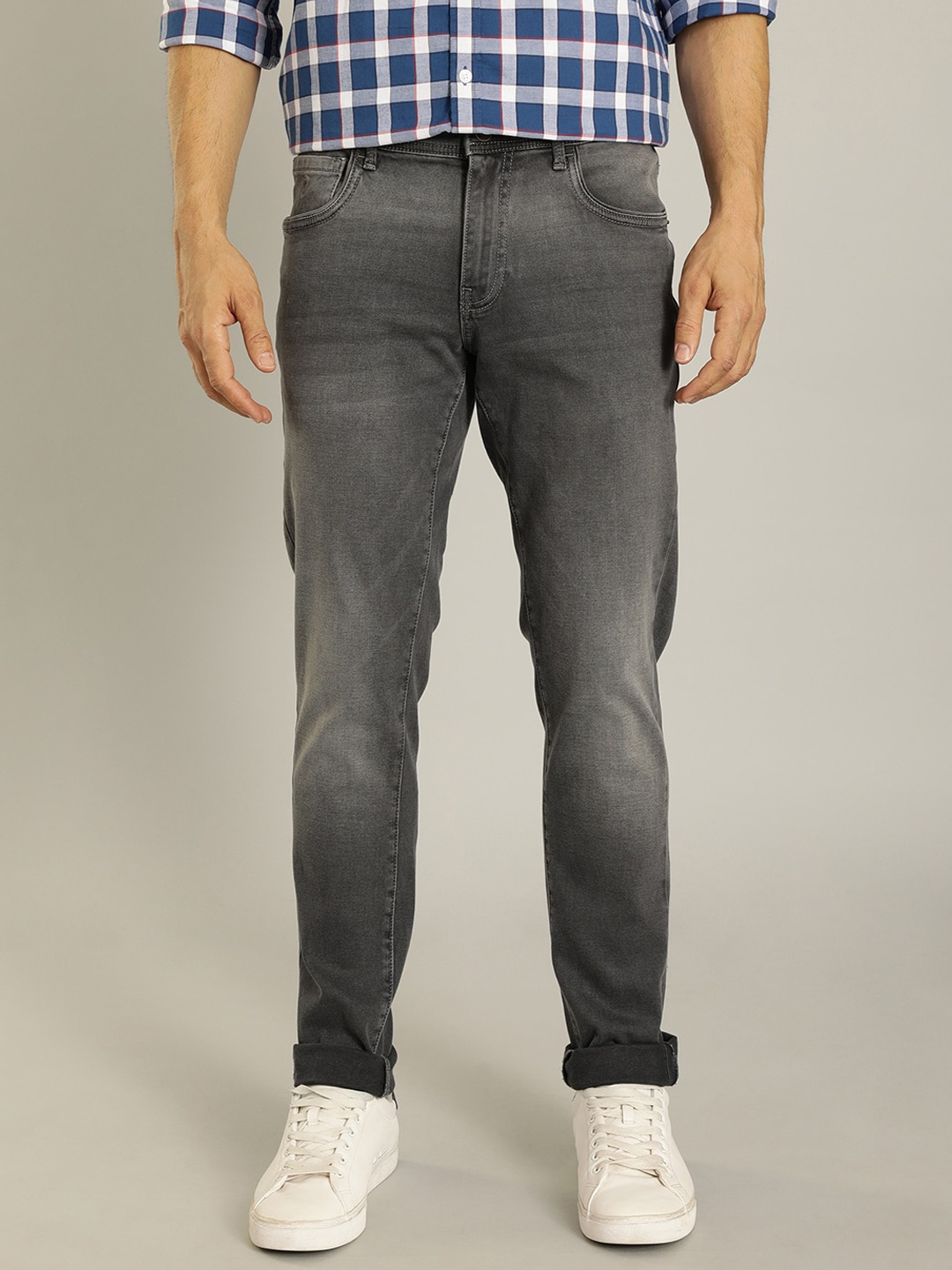 Indian Terrain Men Kruger Skinny Fit Mid-Rise Clean Look Light Fade Stretchable Jeans, Grey
Indian Terrain Men Kruger Skinny Fit Mid-Rise Clean Look Light Fade Stretchable Jeans, Grey