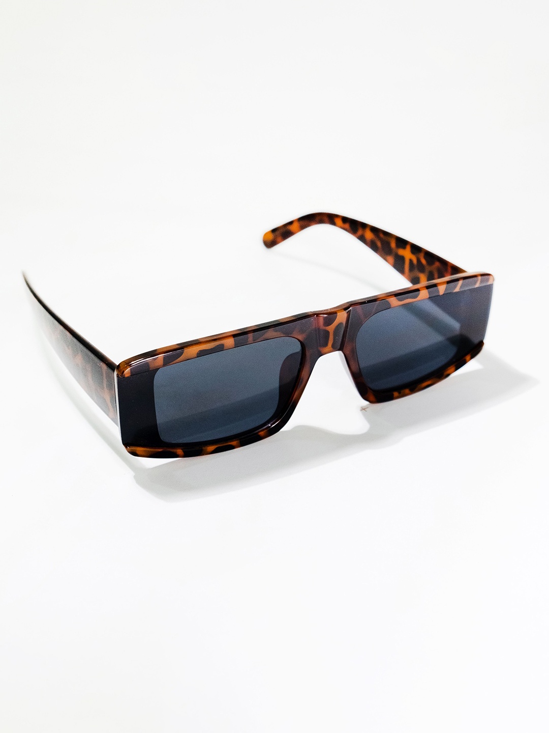 CHOKORE Women Rectangle Sunglasses With UV Protected Lens Sunglasses CHKSW_0802, Black
CHOKORE Women Rectangle Sunglasses With UV Protected Lens Sunglasses CHKSW_0802, Black
