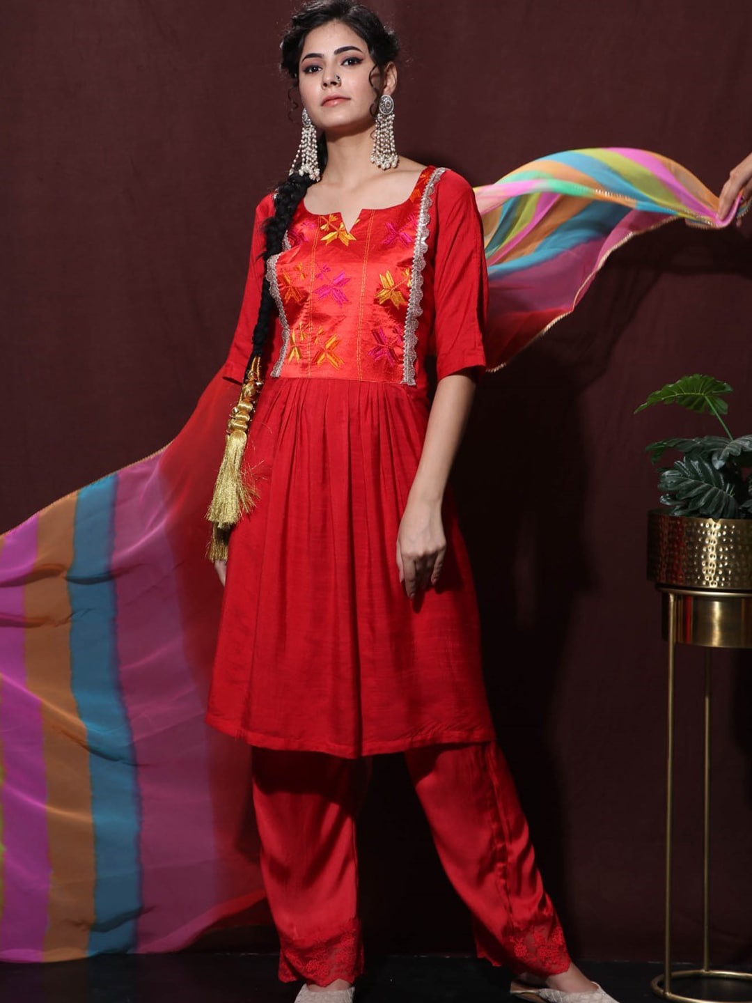 Trinjann Ethnic Motif Embroidered Pure Cotton A-Line Kurta & Trousers With Dupatta, Red
Trinjann Ethnic Motif Embroidered Pure Cotton A-Line Kurta & Trousers With Dupatta, Red
