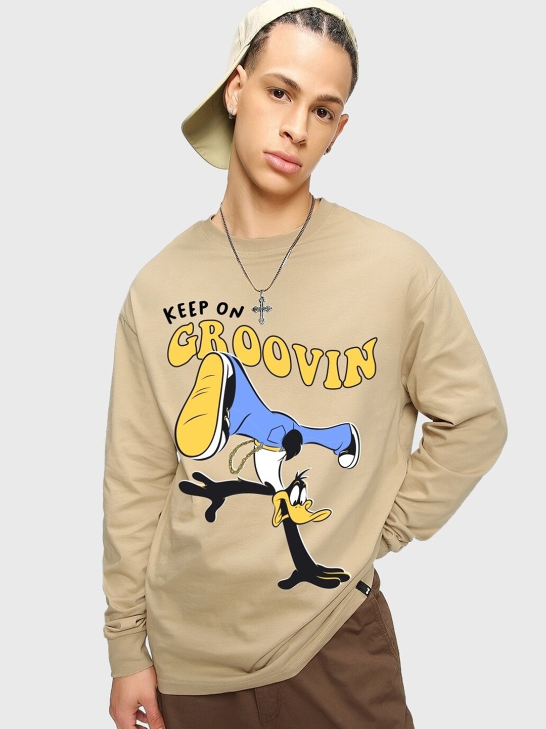 Bewakoof Looney Tunes Printed Drop-Shoulder Sleeves Oversized Cotton T-shirt, Brown
Bewakoof Looney Tunes Printed Drop-Shoulder Sleeves Oversized Cotton T-shirt, Brown