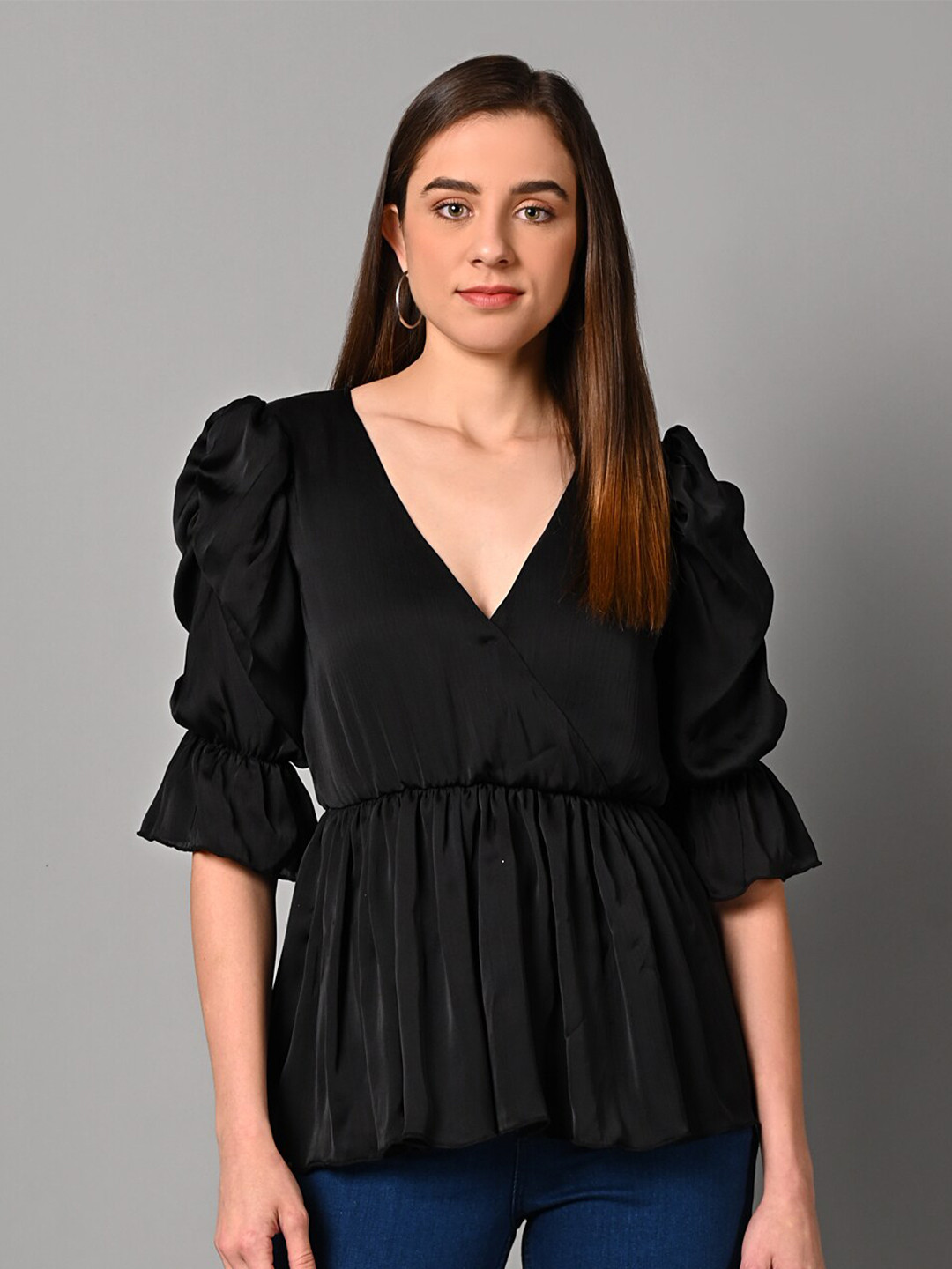 Justin Whyte V-Neck Puff Sleeves Gathers Or Pleats Detail Chiffon Chinched Waist Top, Black
Justin Whyte V-Neck Puff Sleeves Gathers Or Pleats Detail Chiffon Chinched Waist Top, Black