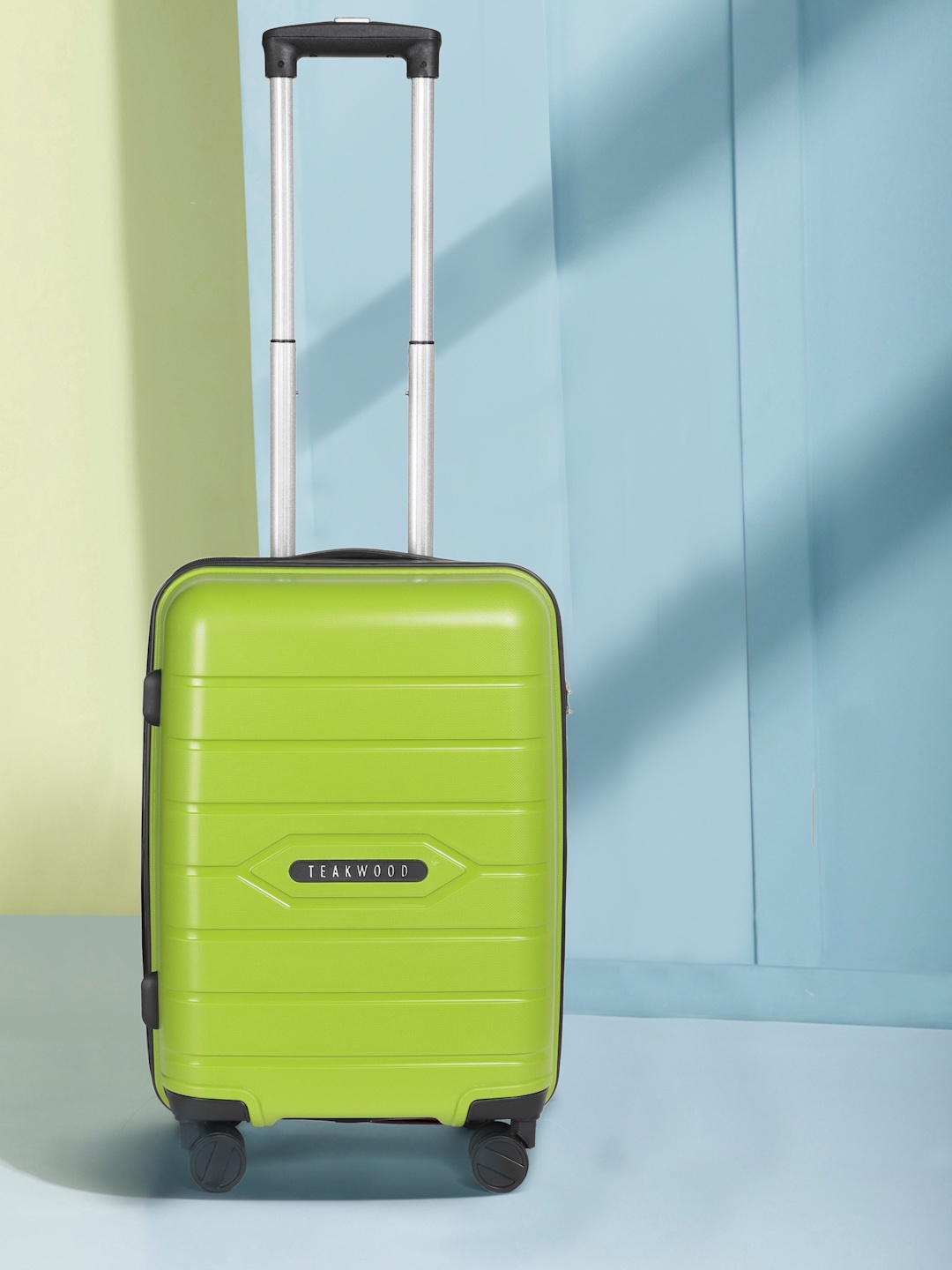 Teakwood Leathers Vibes Textured 360 Degree Rotation Hard Cabin-Sized Trolley Bag 32.2L, Green
Teakwood Leathers Vibes Textured 360 Degree Rotation Hard Cabin-Sized Trolley Bag 32.2L, Green