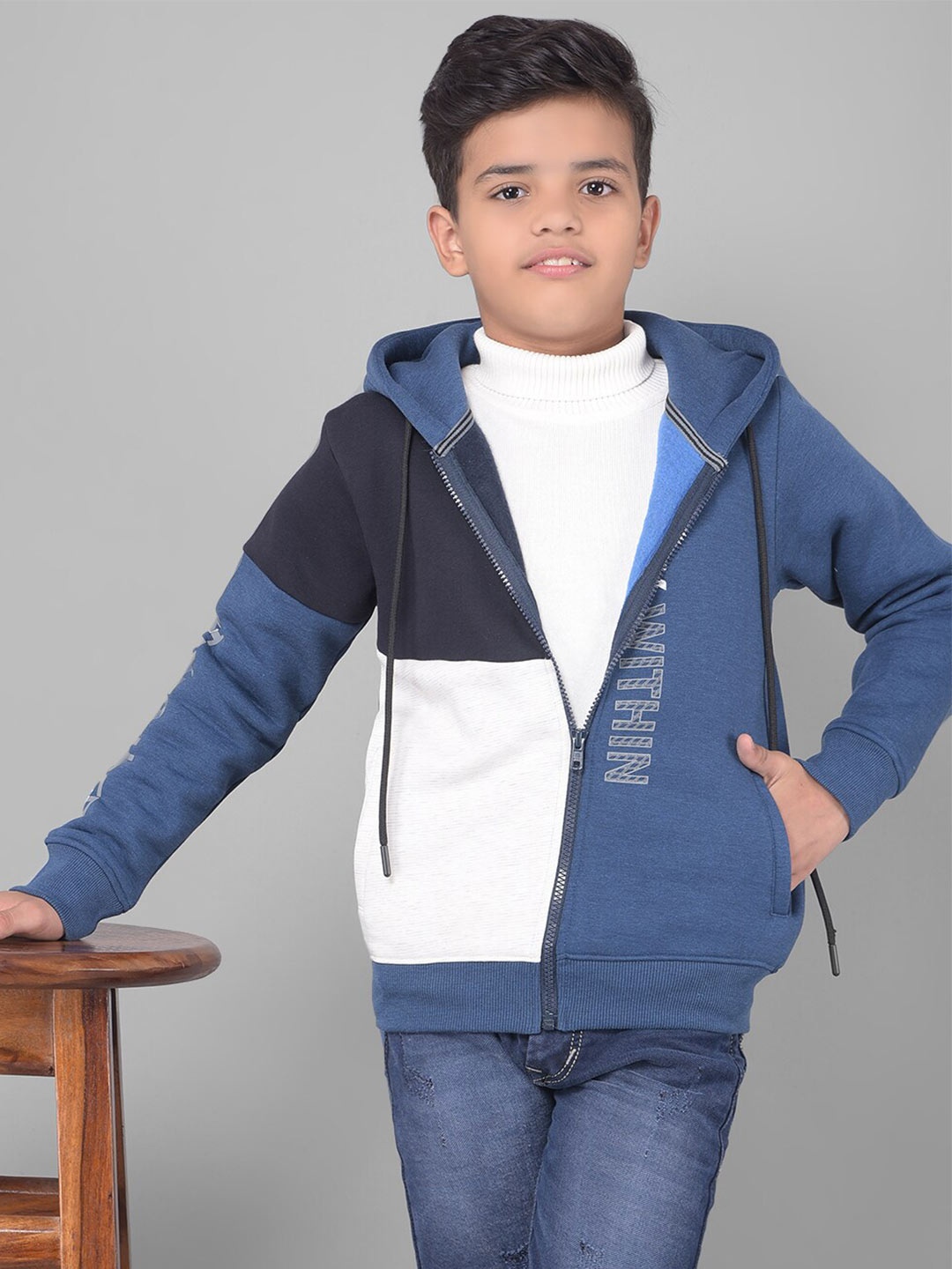 Crimsoune Club Boys Colourblocked Hooded Long Sleeves Front-Open Sweatshirt, Blue
Crimsoune Club Boys Colourblocked Hooded Long Sleeves Front-Open Sweatshirt, Blue