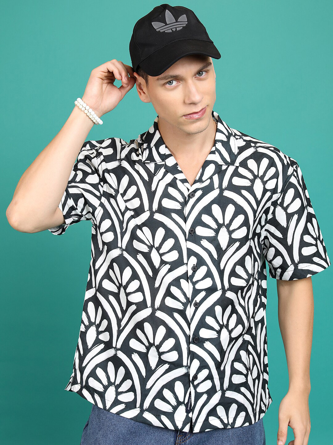 HIGHLANDER Floral Printed Cuban Collar Drop Shoulder Cotton Oversized Shirt, Black
HIGHLANDER Floral Printed Cuban Collar Drop Shoulder Cotton Oversized Shirt, Black
