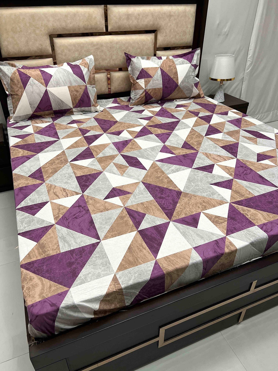 Pure Decor Sapphire Purple Pure Cotton 230 TC Super King Fitted Bedsheet & 2 Pillow Covers
Pure Decor Sapphire Purple Pure Cotton 230 TC Super King Fitted Bedsheet & 2 Pillow Covers