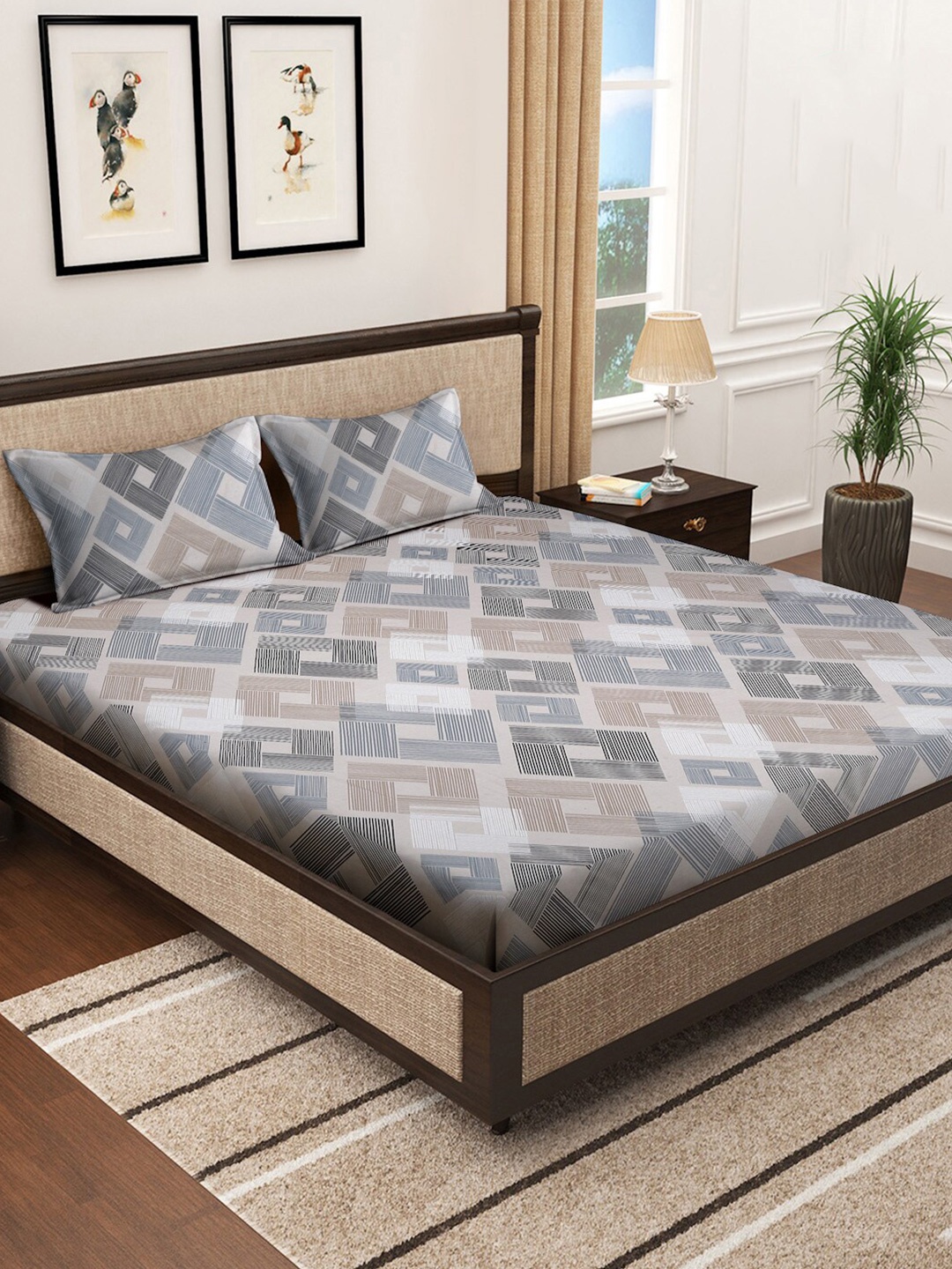 KLOTTHE Grey & White Printed Pure Cotton 400 TC Double King Bedsheet With 2 Pillow Covers
KLOTTHE Grey & White Printed Pure Cotton 400 TC Double King Bedsheet With 2 Pillow Covers