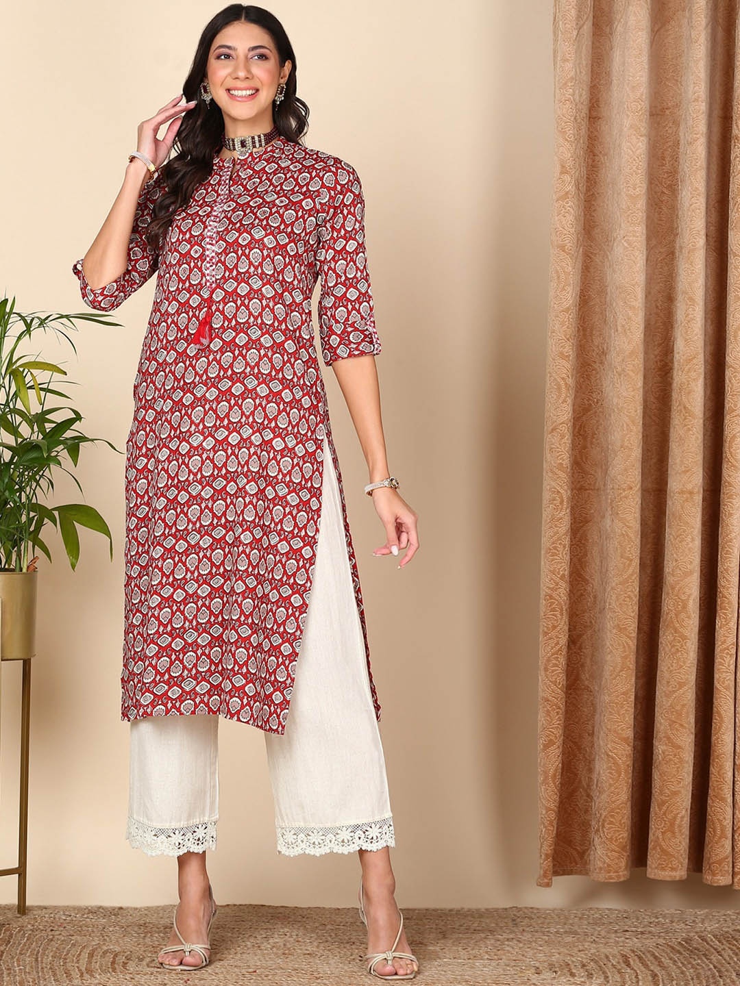 HERE&NOW Ethnic Motifs Printed Mandarin Collar Thread Work Detail Liva Straight Kurta, Red
HERE&NOW Ethnic Motifs Printed Mandarin Collar Thread Work Detail Liva Straight Kurta, Red