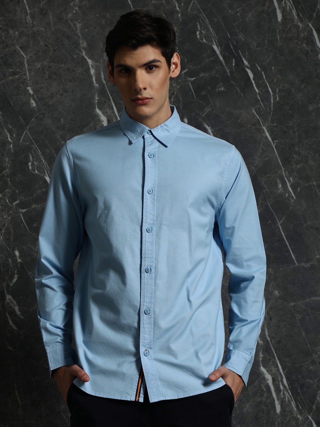 Breakbounce Blue Spread Long Regular Sleeves Collar Oxford Cotton Casual Shirt
Breakbounce Blue Spread Long Regular Sleeves Collar Oxford Cotton Casual Shirt