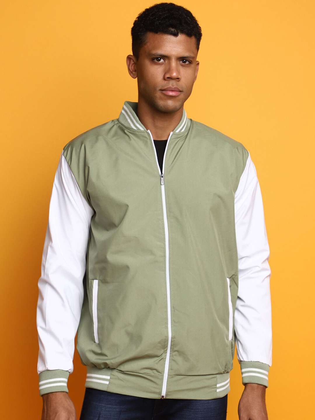 V-Mart Colourblocked Lightweight Stand Collar Long Sleeves Cotton Bomber Jacket, Green
V-Mart Colourblocked Lightweight Stand Collar Long Sleeves Cotton Bomber Jacket, Green