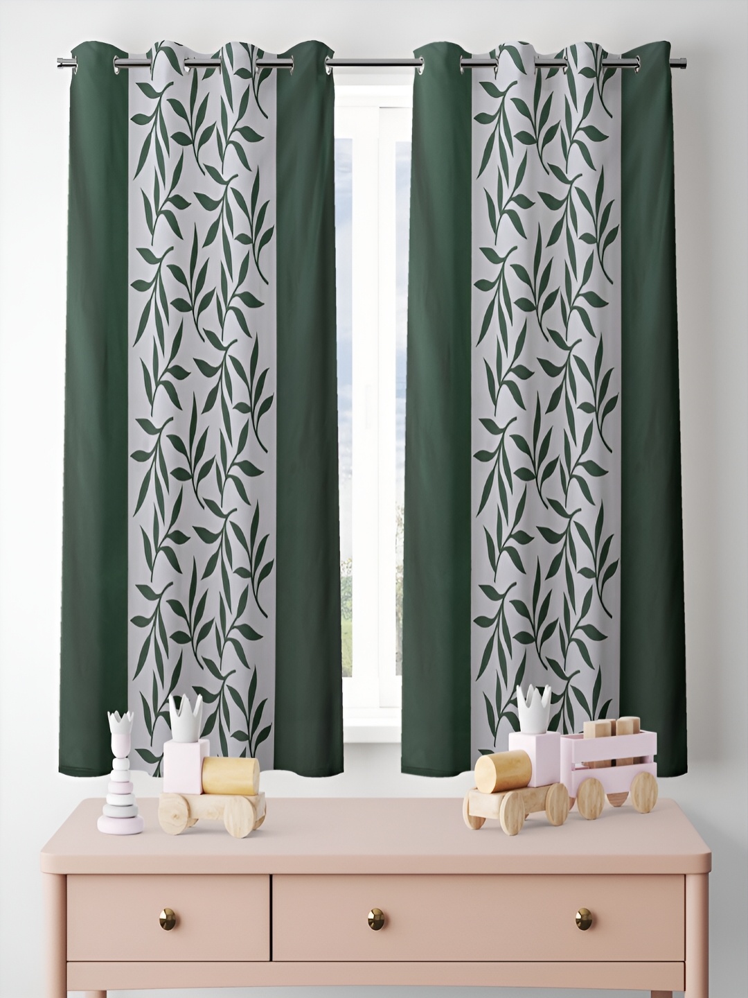 ERIC LONDON Green & White 2 Pieces Floral Printed Room Darkening Window Curtains
ERIC LONDON Green & White 2 Pieces Floral Printed Room Darkening Window Curtains