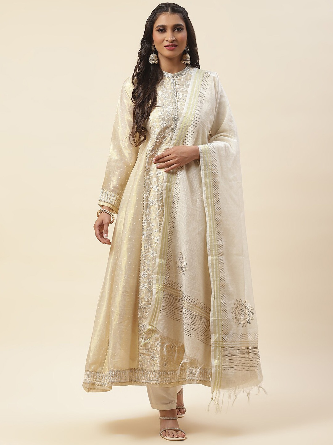 Meena Bazaar Floral Embroidered Sequined Anarkali Panelled Kurta & Trousers With Dupatta, Gold
Meena Bazaar Floral Embroidered Sequined Anarkali Panelled Kurta & Trousers With Dupatta, Gold