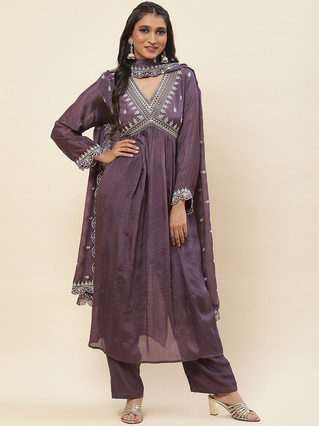 Meena Bazaar Ethnic Motifs Sequinned Yoke Design Empire Kurta With Trousers & Dupatta, Purple
Meena Bazaar Ethnic Motifs Sequinned Yoke Design Empire Kurta With Trousers & Dupatta, Purple