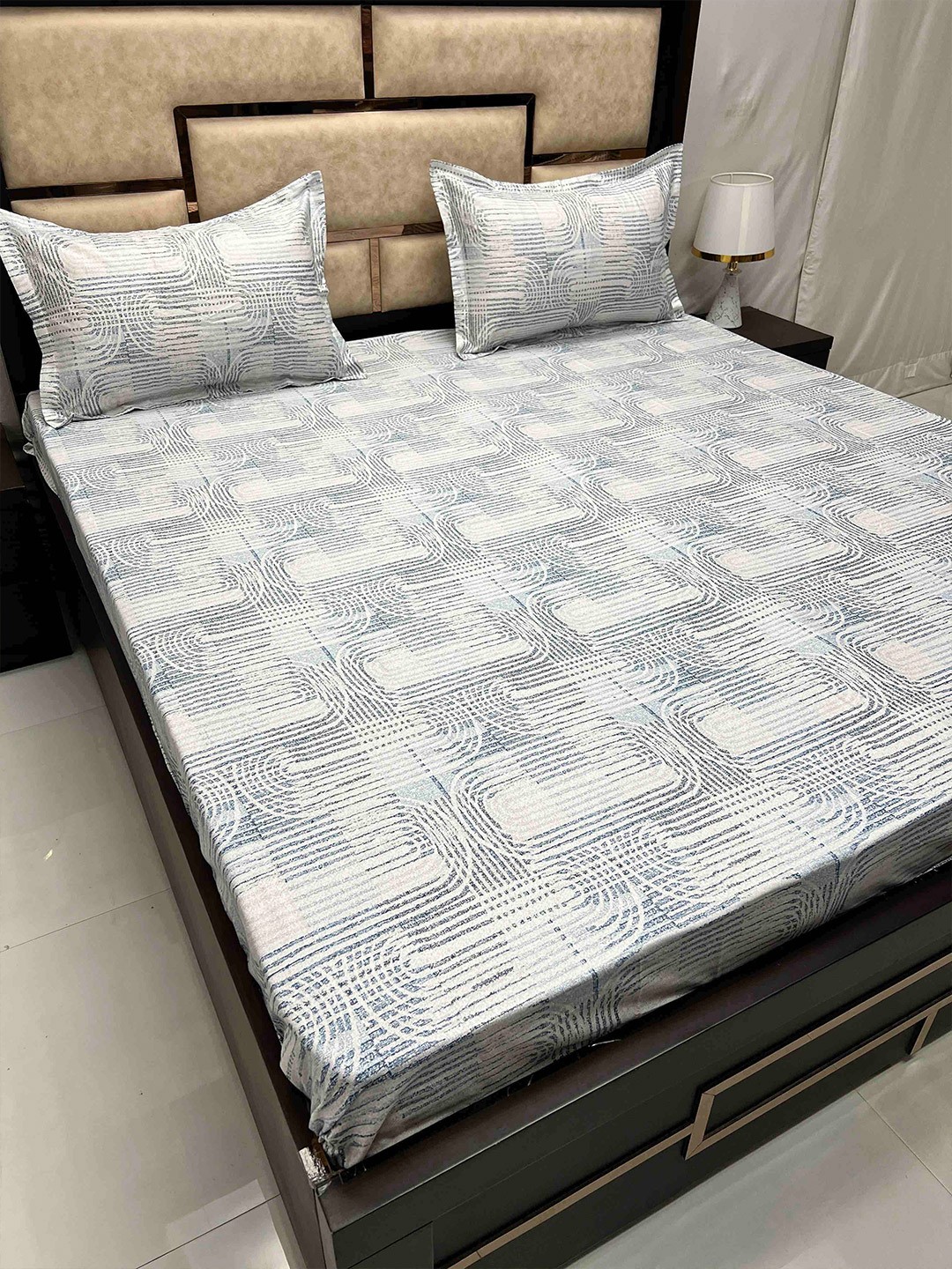 Pure Decor Cotton Super King Size Double Bed Bedsheet With 2 Pillow Covers 2.90m X 3.04m, Beige
Pure Decor Cotton Super King Size Double Bed Bedsheet With 2 Pillow Covers 2.90m X 3.04m, Beige