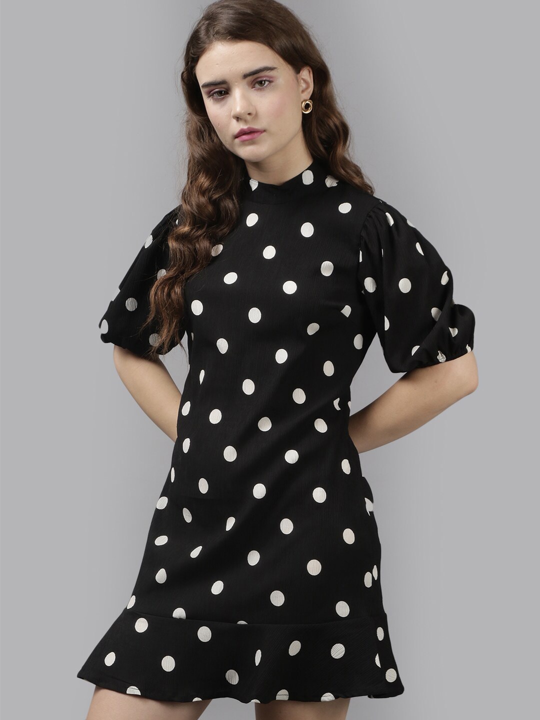The Roadster Lifestyle Co. Black Polka Dots Printed High Neck Puffed Sleeves A-Line Dress
The Roadster Lifestyle Co. Black Polka Dots Printed High Neck Puffed Sleeves A-Line Dress
