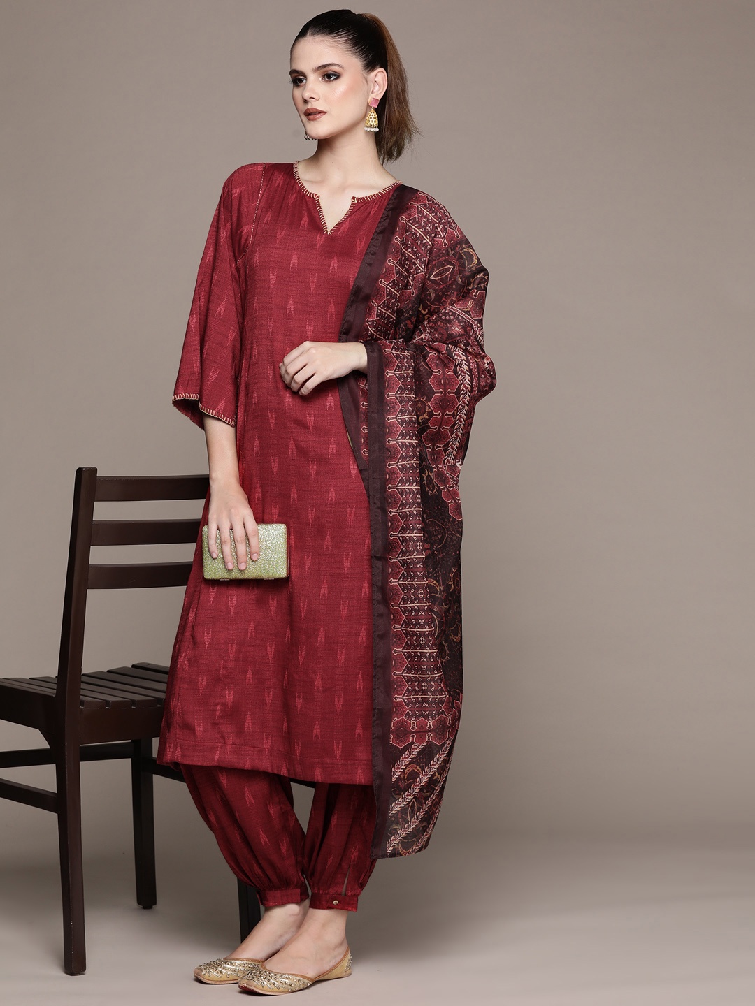 aarke Ritu Kumar Women Printed Regular Kurta with Palazzos & With Dupatta, Red
aarke Ritu Kumar Women Printed Regular Kurta with Palazzos & With Dupatta, Red