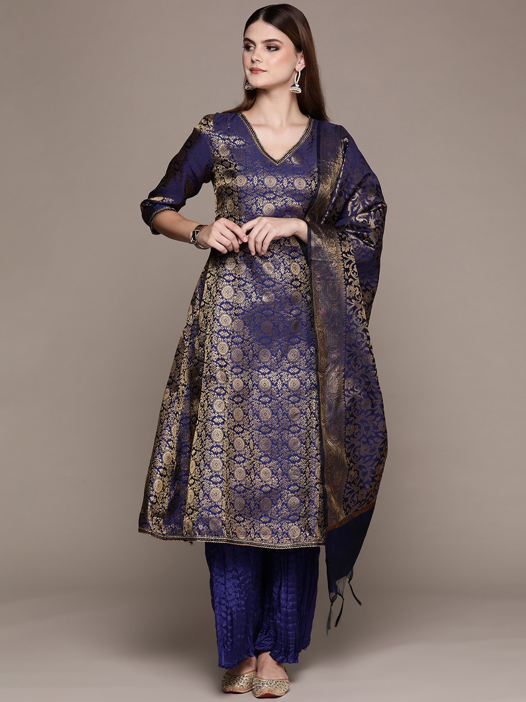 aarke Ritu Kumar Women Floral Regular Kurta with Palazzos & With Dupatta, Navy blue
aarke Ritu Kumar Women Floral Regular Kurta with Palazzos & With Dupatta, Navy blue