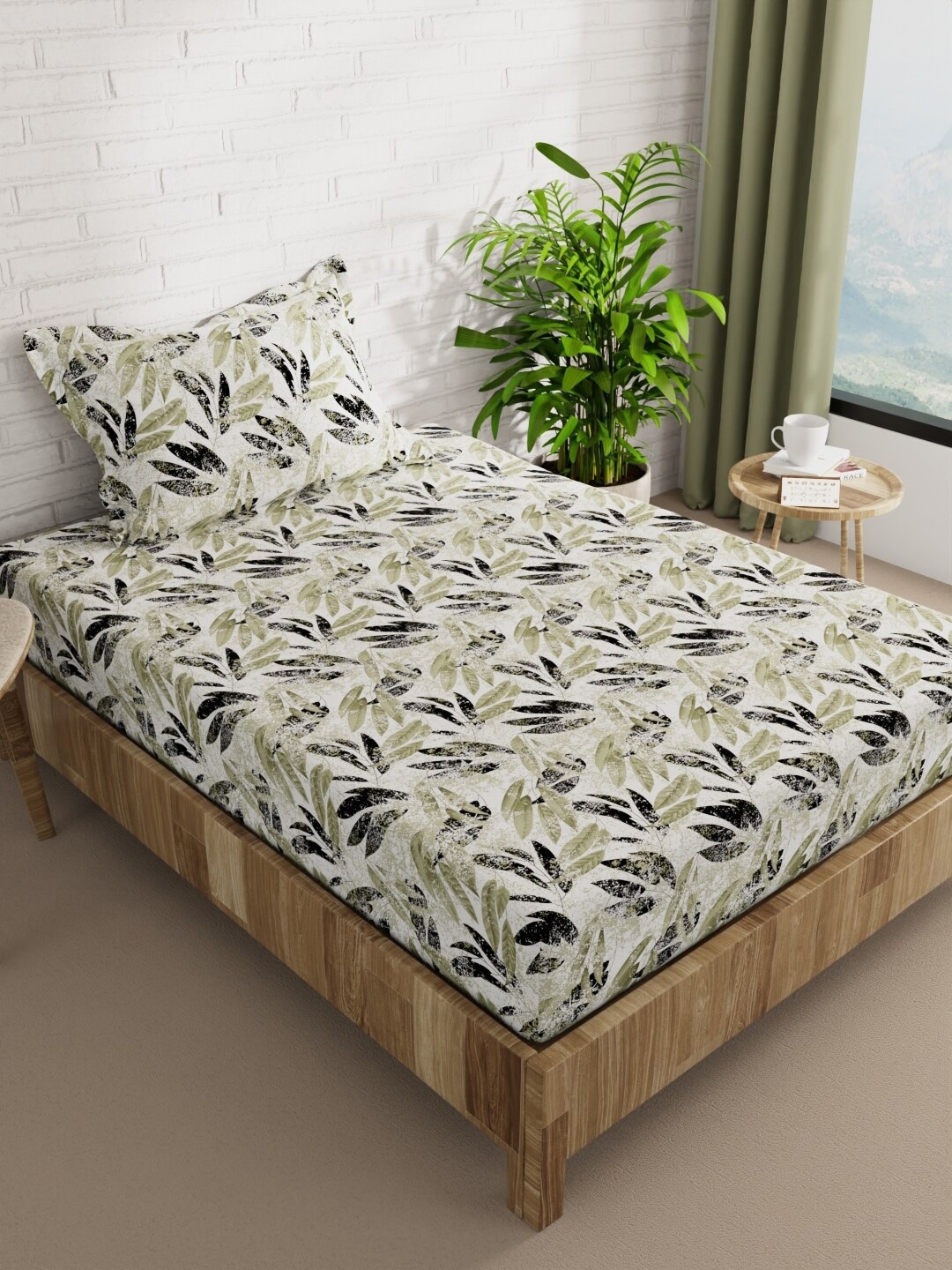 BIANCA Snuz Off White & Green Floral Microfiber 152 TC Single Bedsheet with 1 Pillow Cover
BIANCA Snuz Off White & Green Floral Microfiber 152 TC Single Bedsheet with 1 Pillow Cover