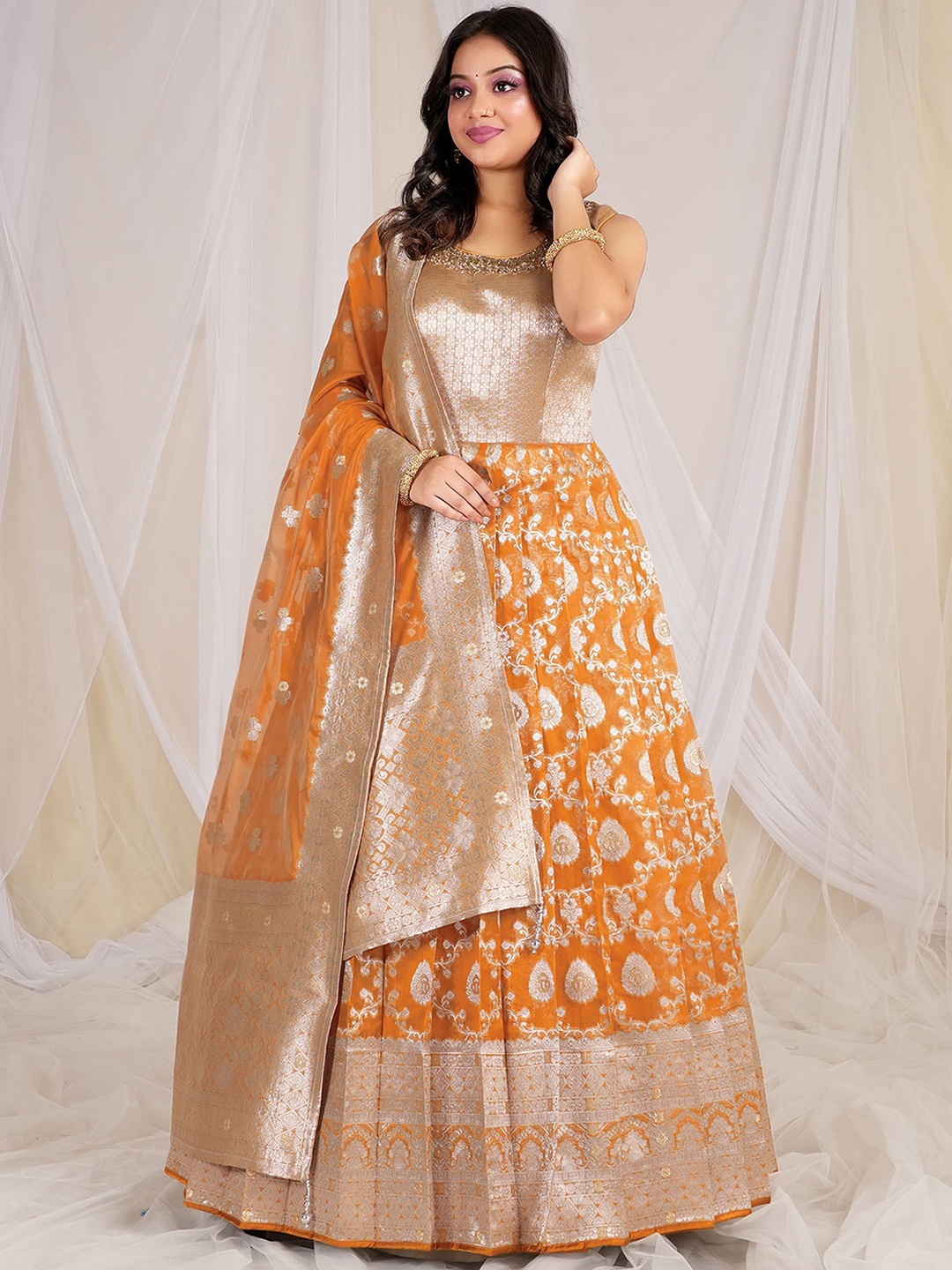 ODETTE Ethnic Motifs Woven Design Sleeveless Silk Embellished Maxi Ethnic Dress, Gold
ODETTE Ethnic Motifs Woven Design Sleeveless Silk Embellished Maxi Ethnic Dress, Gold