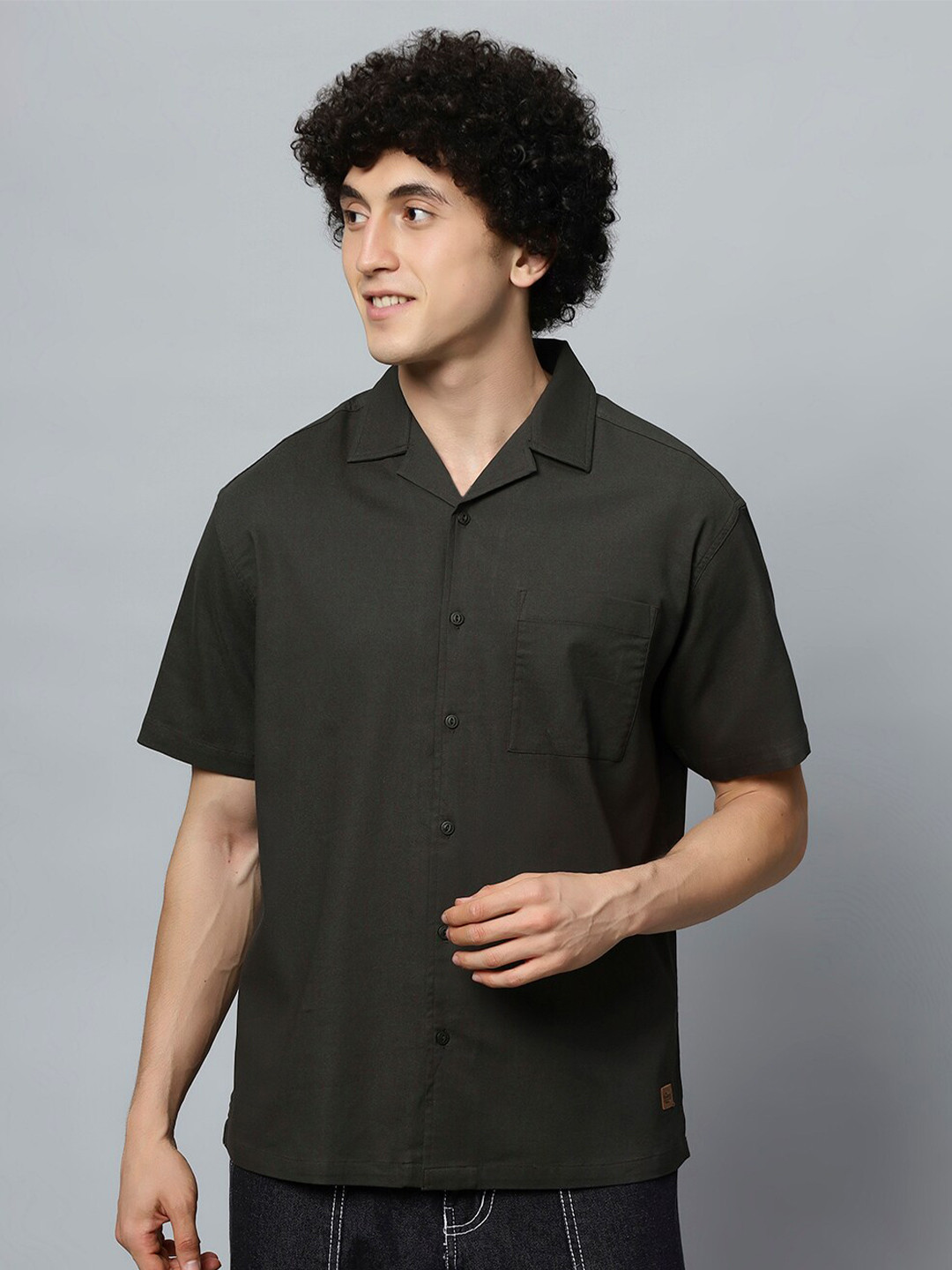 The Roadster Lifestyle Co. Olive Green Notched Lapel Collar Relaxed Fit Short Sleeve Shirt
The Roadster Lifestyle Co. Olive Green Notched Lapel Collar Relaxed Fit Short Sleeve Shirt