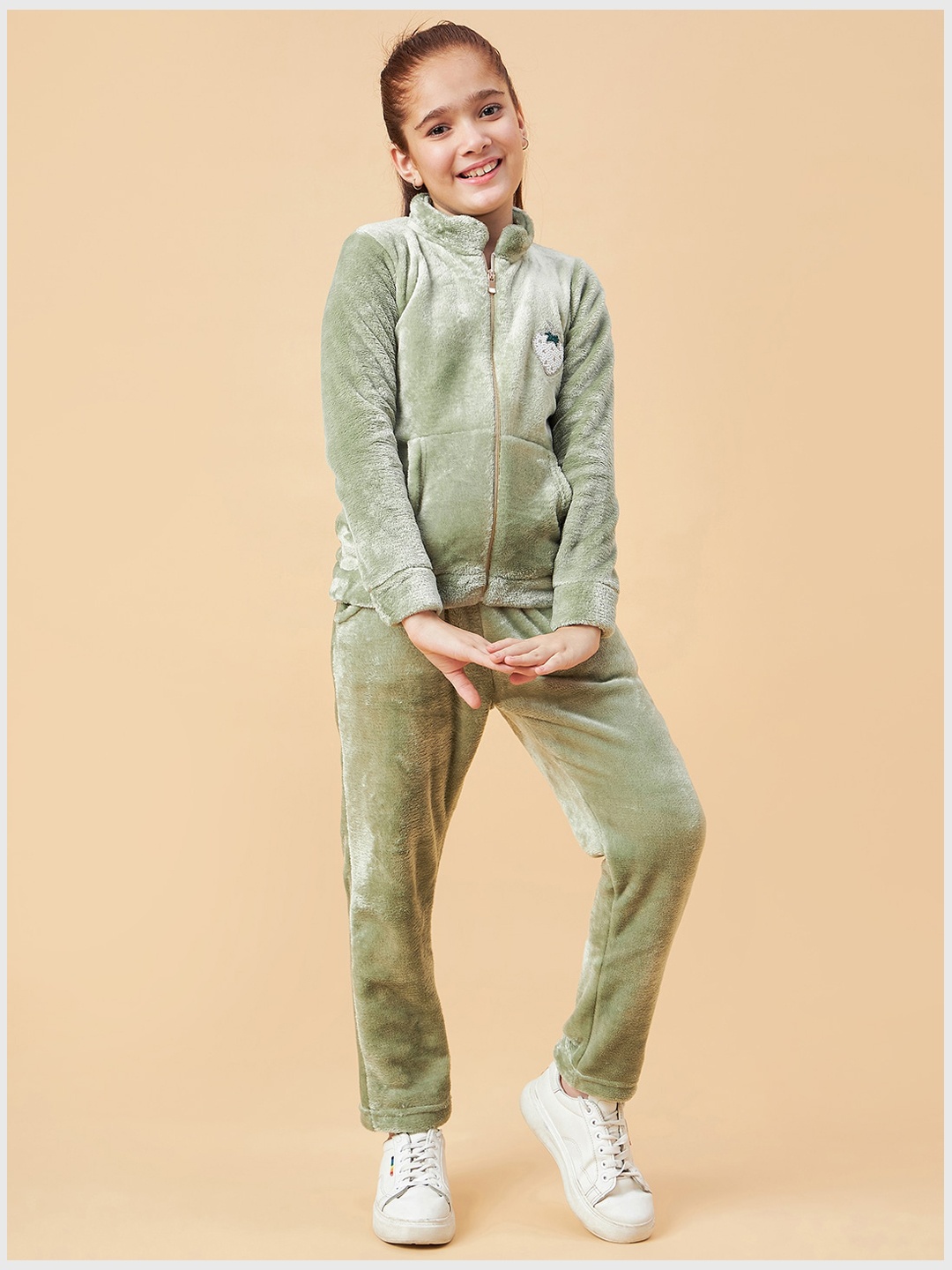 Ben & Joe Girls Mock Collar Woolen Sweatshirt With Trousers Clothing Set, Sea green
Ben & Joe Girls Mock Collar Woolen Sweatshirt With Trousers Clothing Set, Sea green