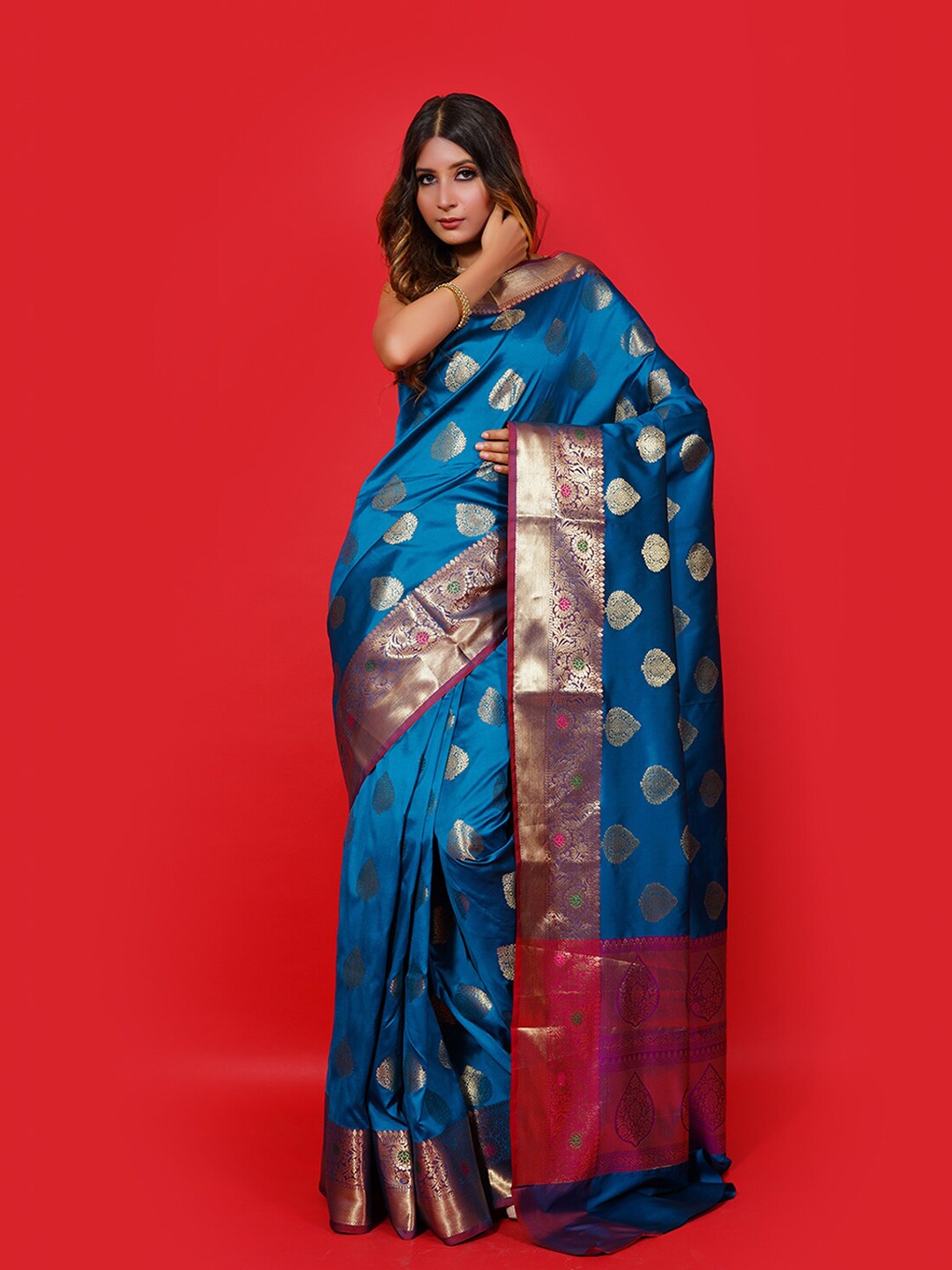 PTIEPL Banarasi Silk Works Ethnic Motifs Woven Design Zari Banarasi Saree, Turquoise blue
PTIEPL Banarasi Silk Works Ethnic Motifs Woven Design Zari Banarasi Saree, Turquoise blue