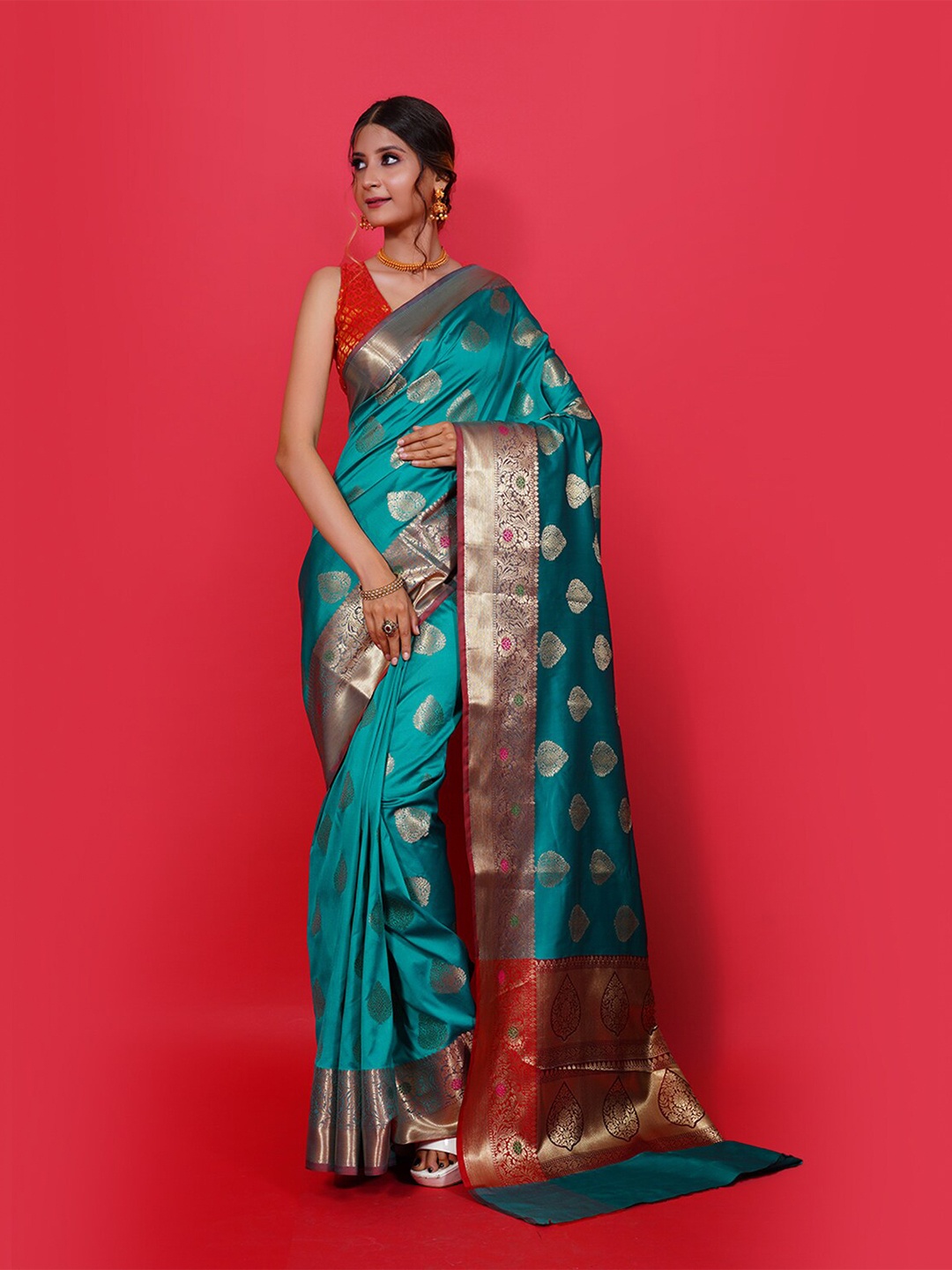PTIEPL Banarasi Silk Works Ethnic Motifs Woven Design Zari Banarasi Saree, Sea green
PTIEPL Banarasi Silk Works Ethnic Motifs Woven Design Zari Banarasi Saree, Sea green