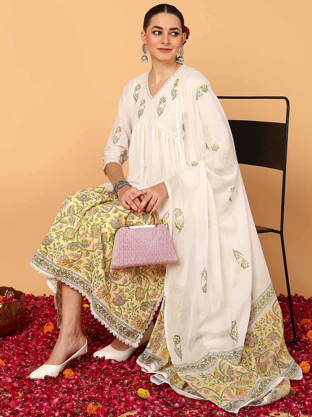AHIKA Ethnic Motifs Printed Empire Pure Cotton Kurta With Trousers & Dupatta, Off white
AHIKA Ethnic Motifs Printed Empire Pure Cotton Kurta With Trousers & Dupatta, Off white