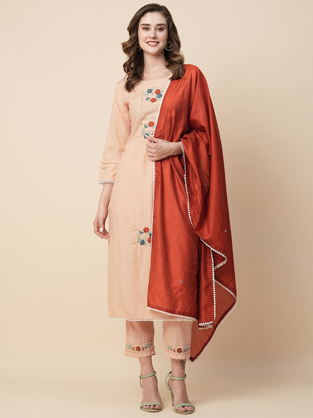 KALINI Ethnic Motifs Embroidered Thread Work Straight Kurta & Trousers With Dupatta, Orange
KALINI Ethnic Motifs Embroidered Thread Work Straight Kurta & Trousers With Dupatta, Orange